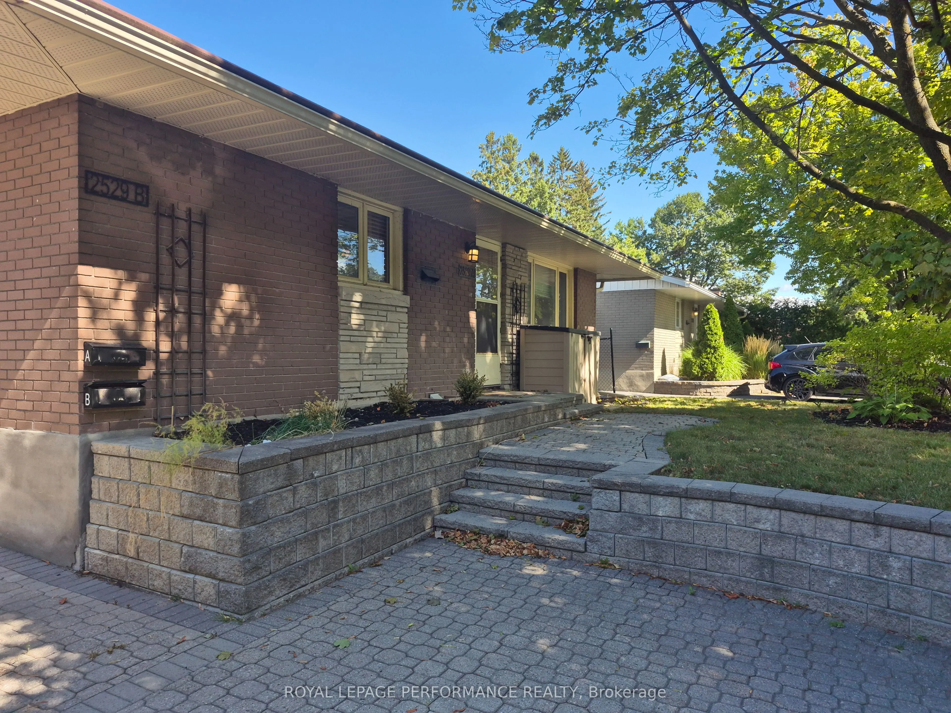 2529 ROMAN Avenue, #A