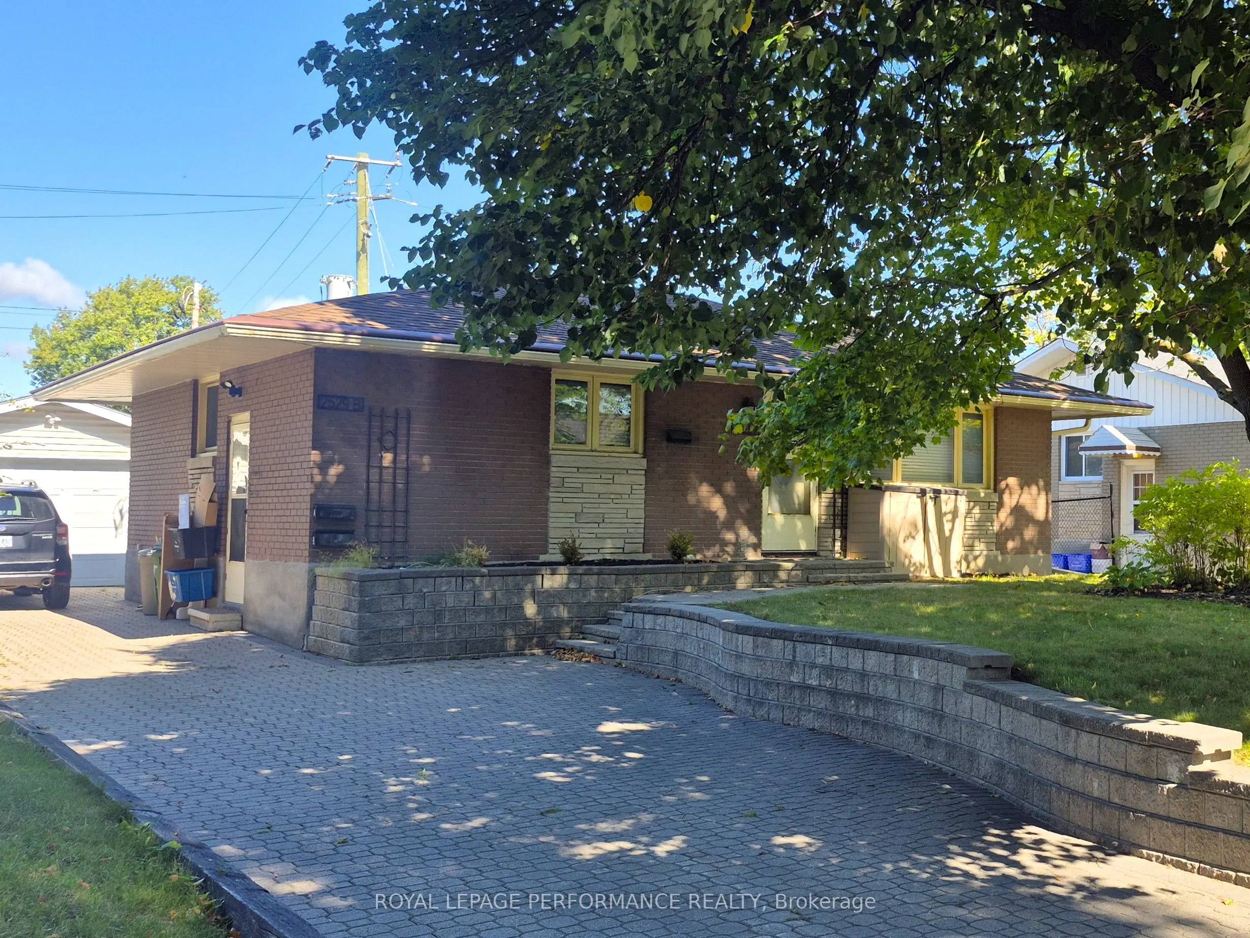 2529 ROMAN Avenue, #A