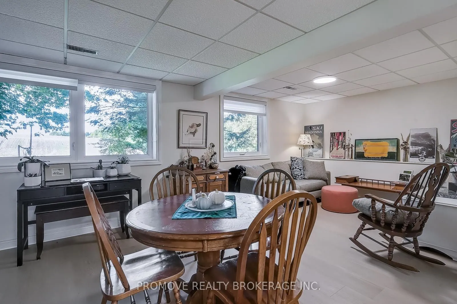 137 Lou's Boulevard
