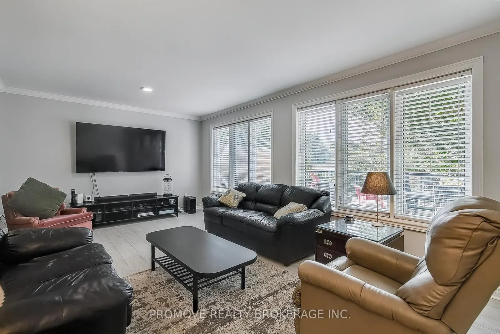 137 Lou's Boulevard