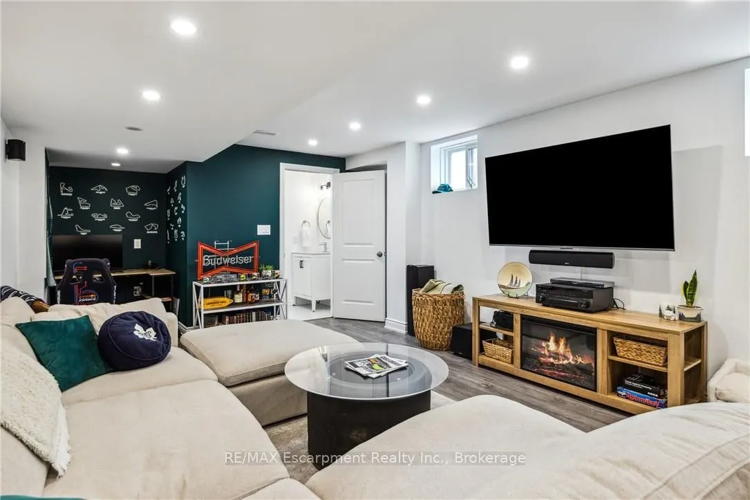 54 Nisbet Boulevard, #31