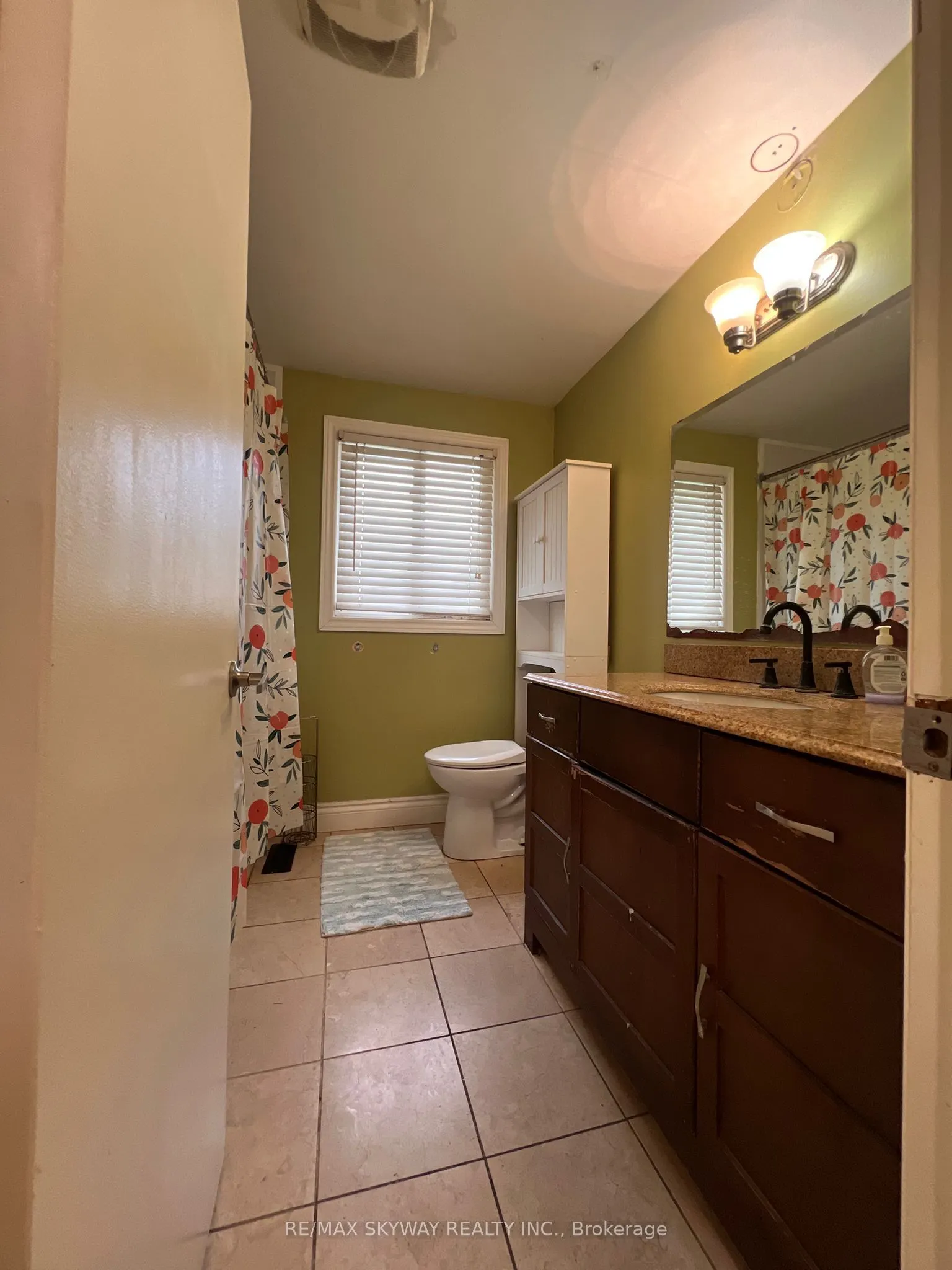 162 Cedarwoods Crescent