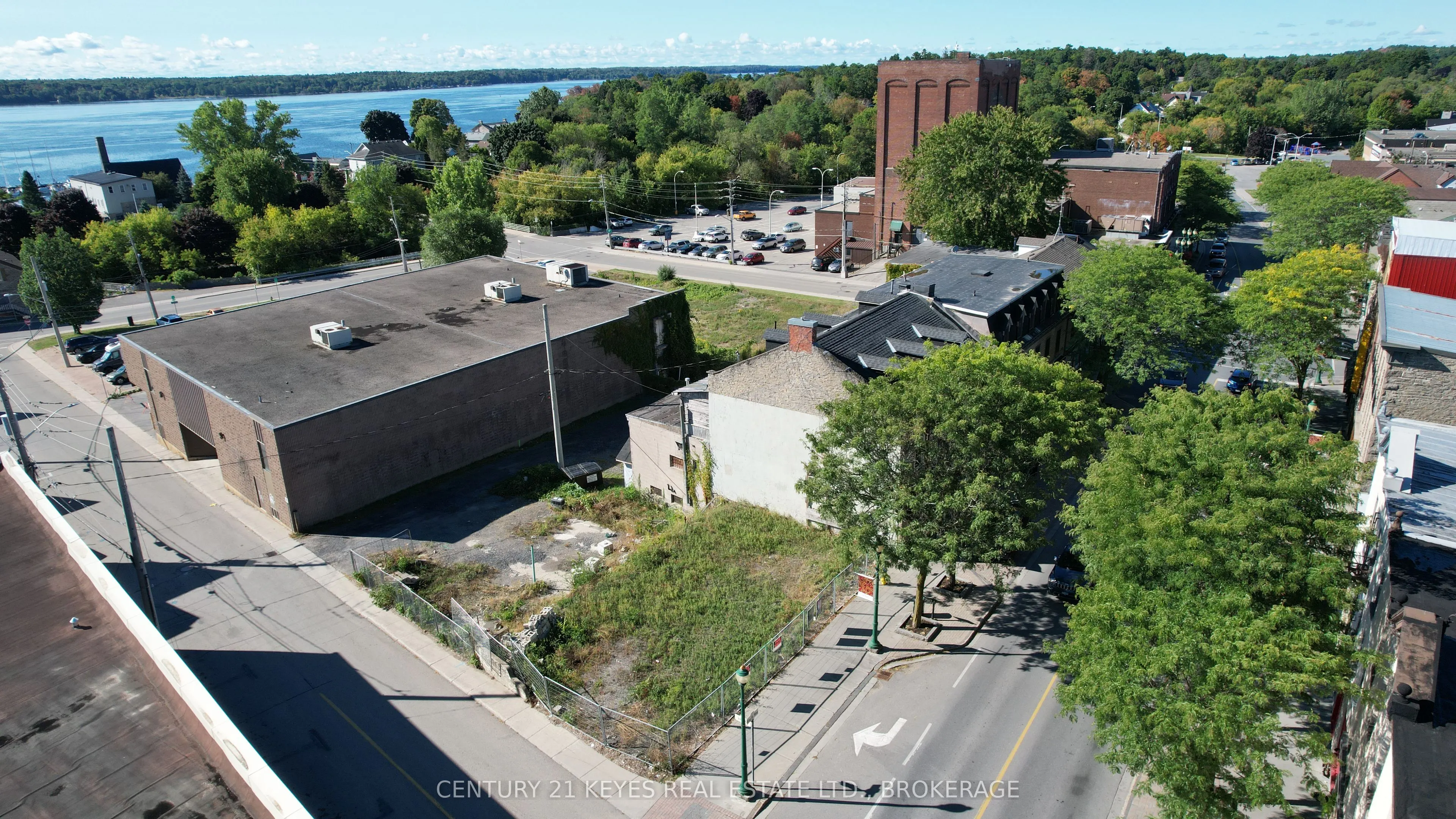 205 King Street W