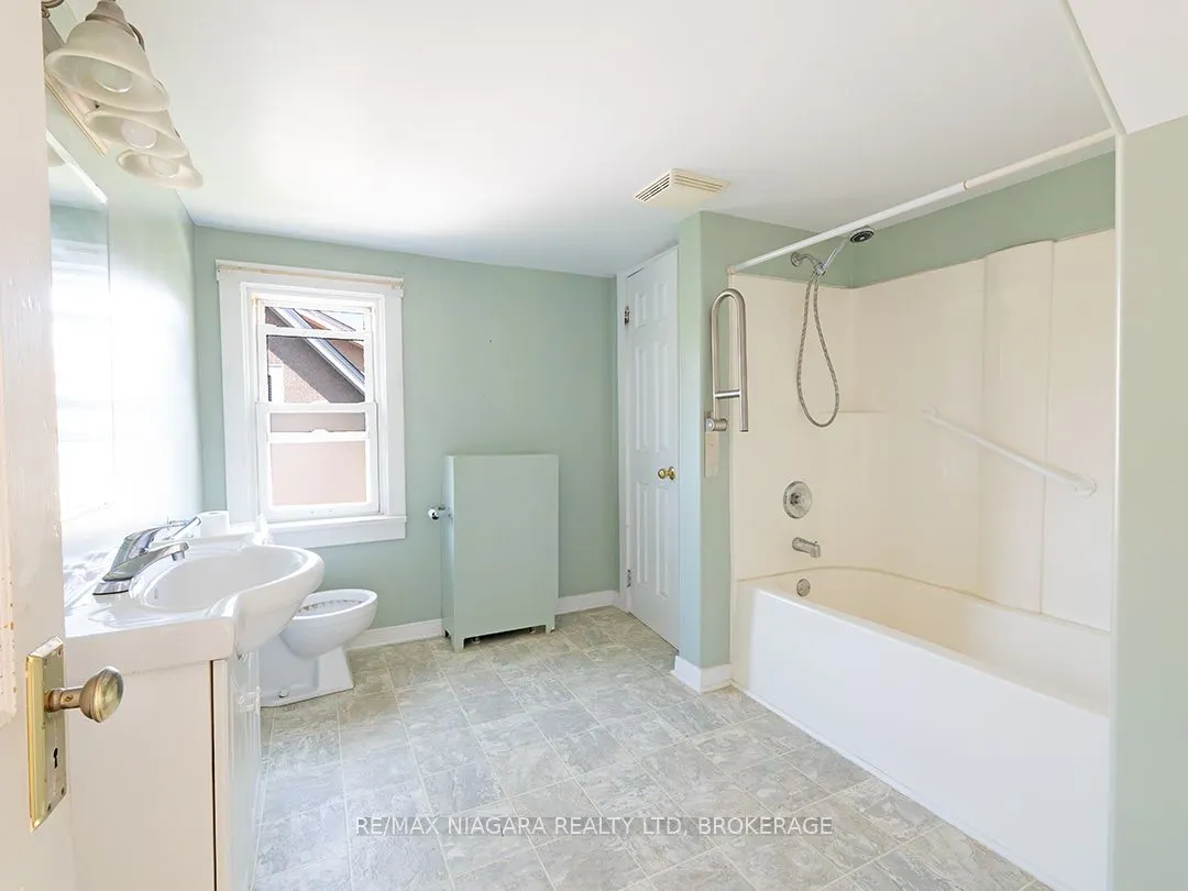 29 Rosemount Avenue