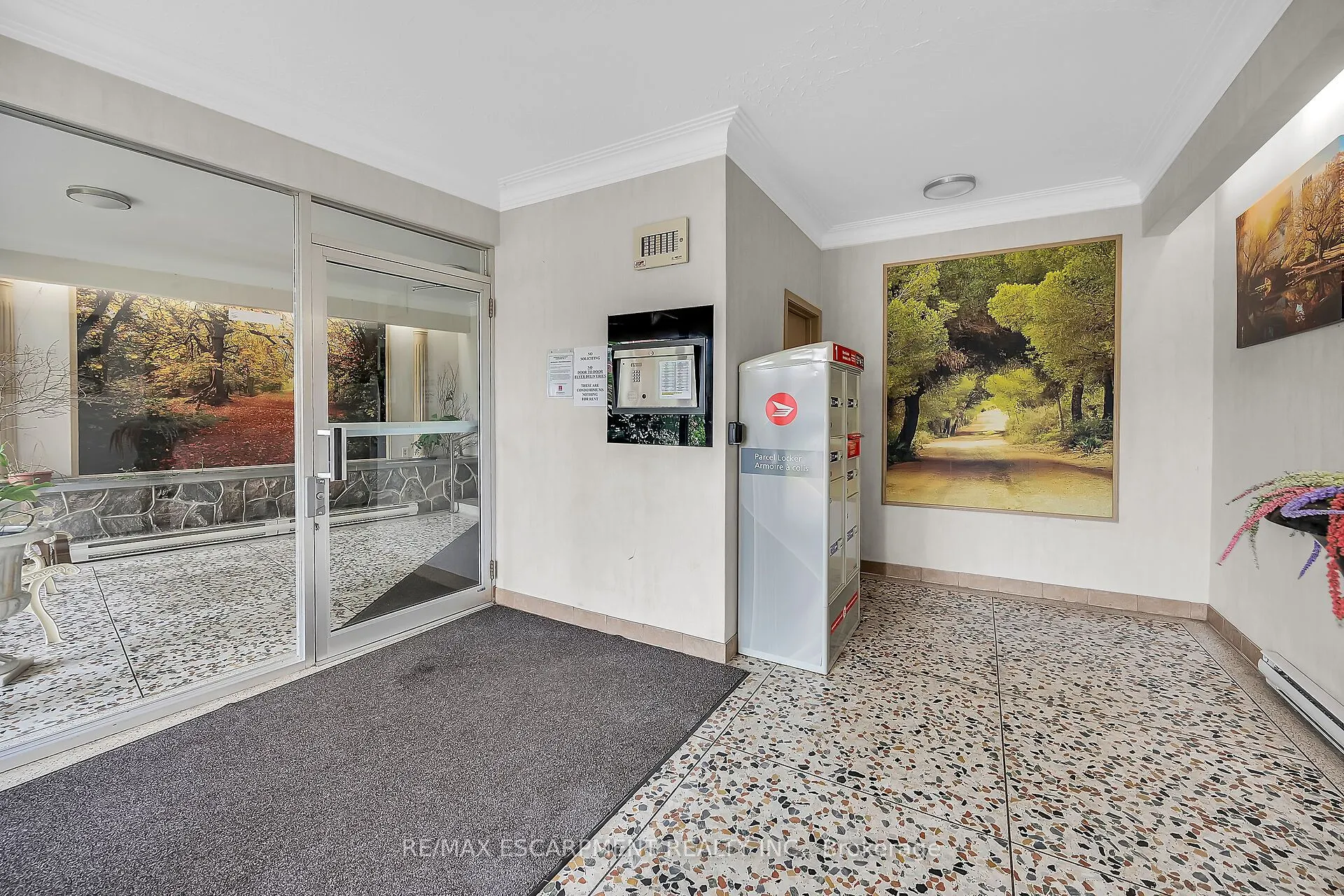 11 Woodman Drive S, #103