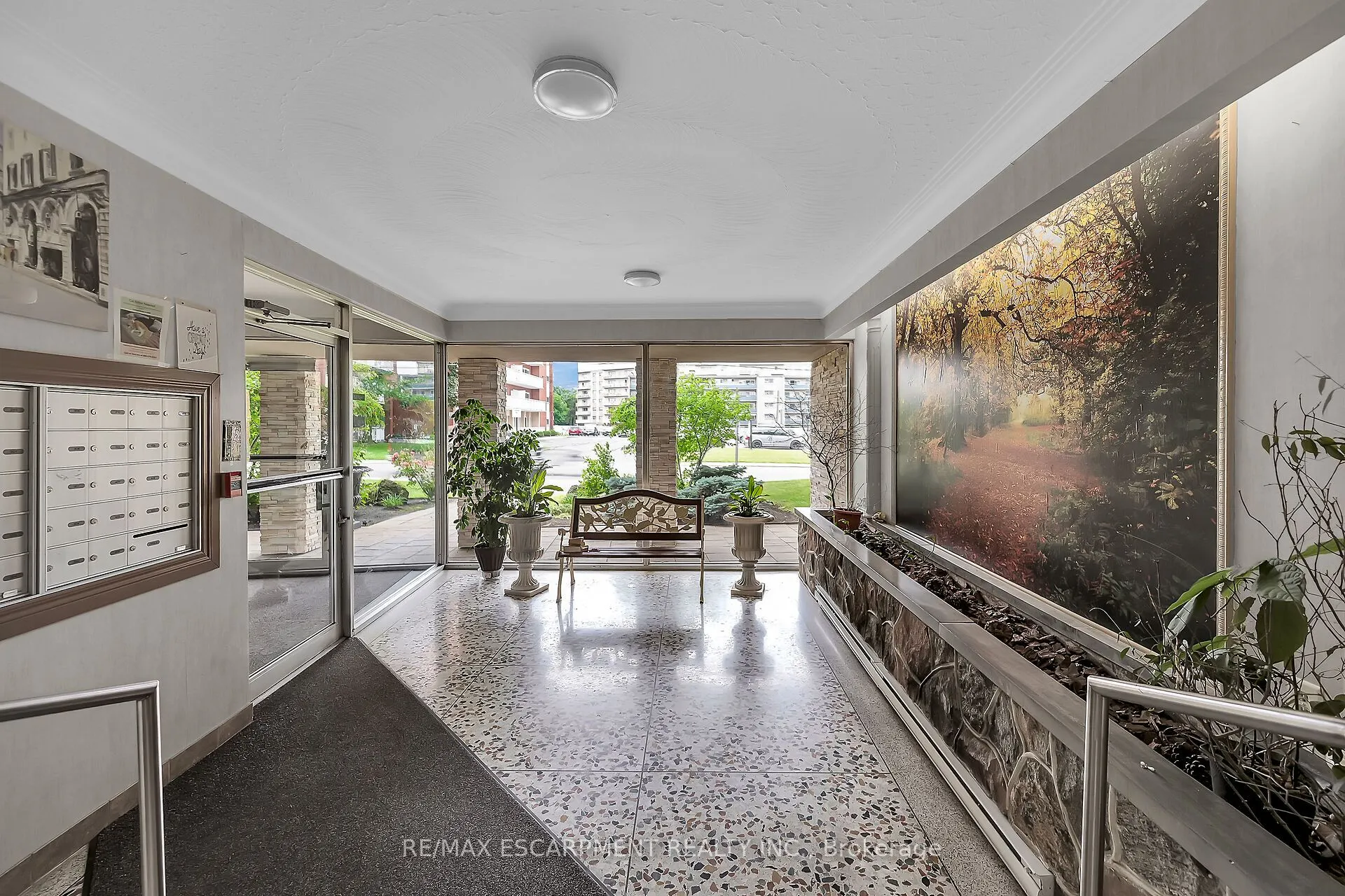 11 Woodman Drive S, #103