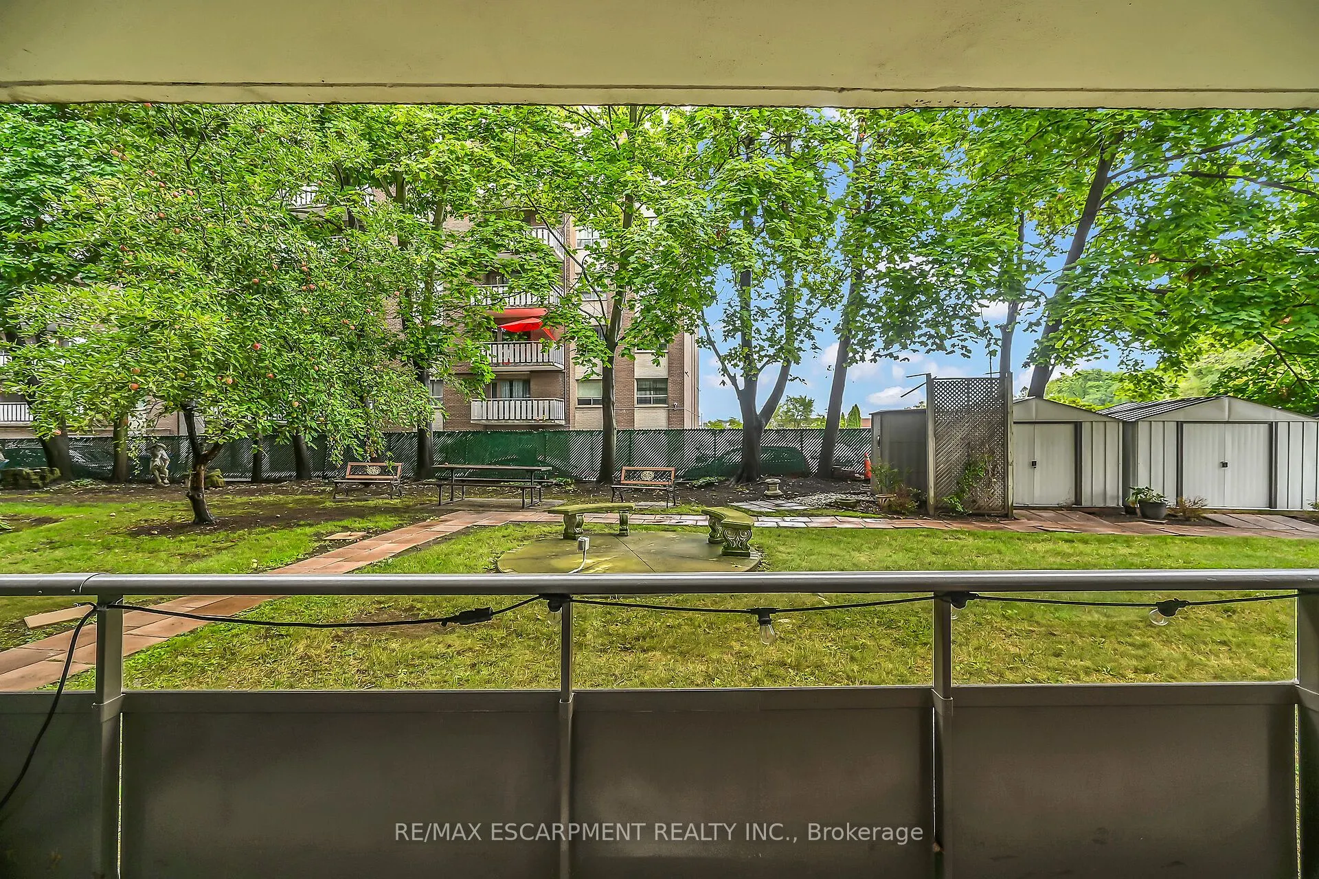 11 Woodman Drive S, #103