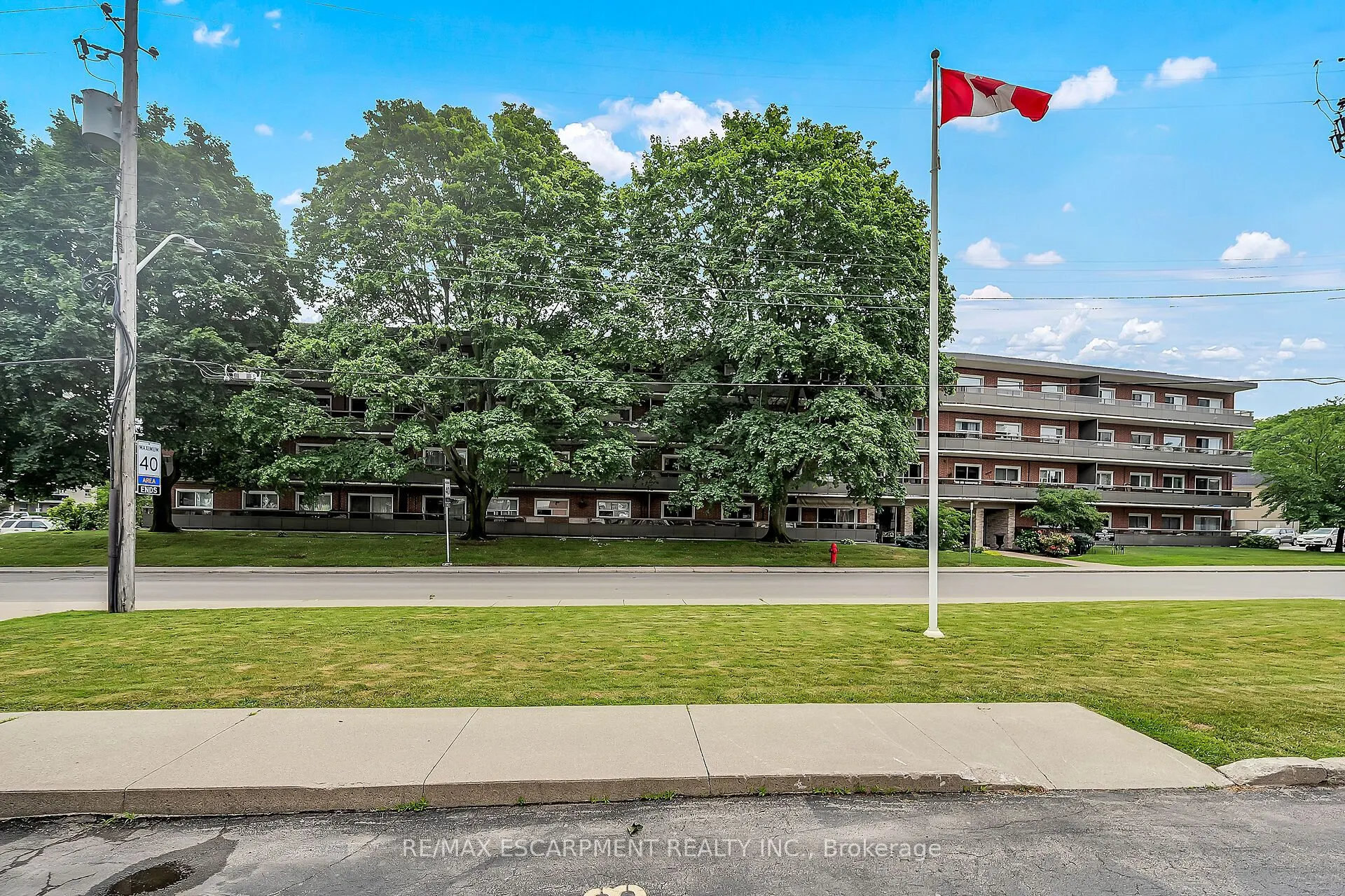 11 Woodman Drive S, #103