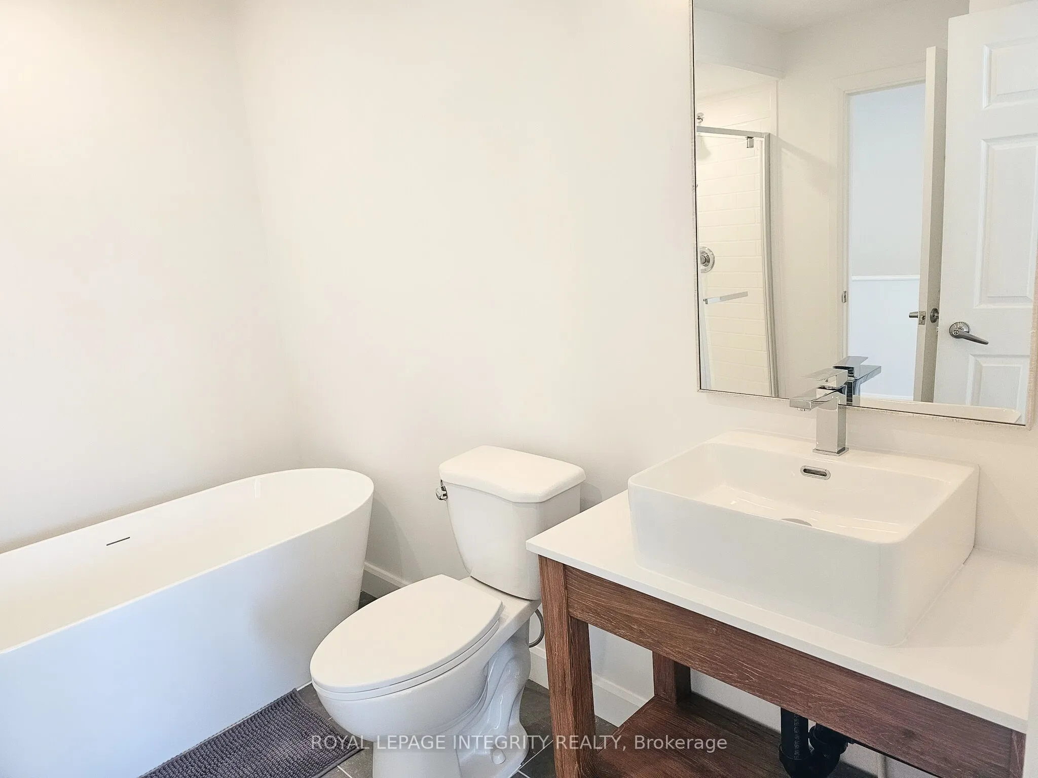 90 Edenvale Drive, #219