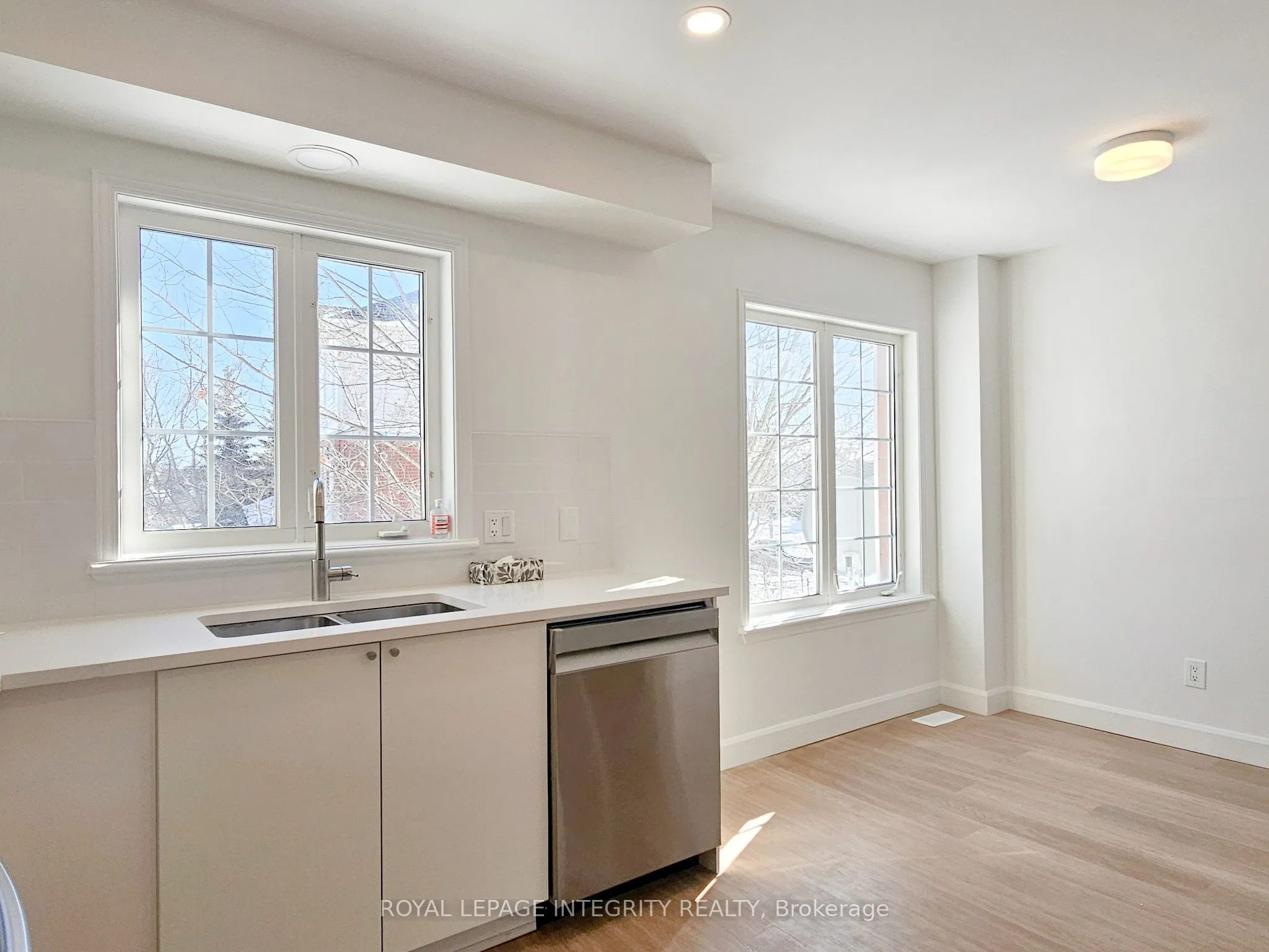90 Edenvale Drive, #219