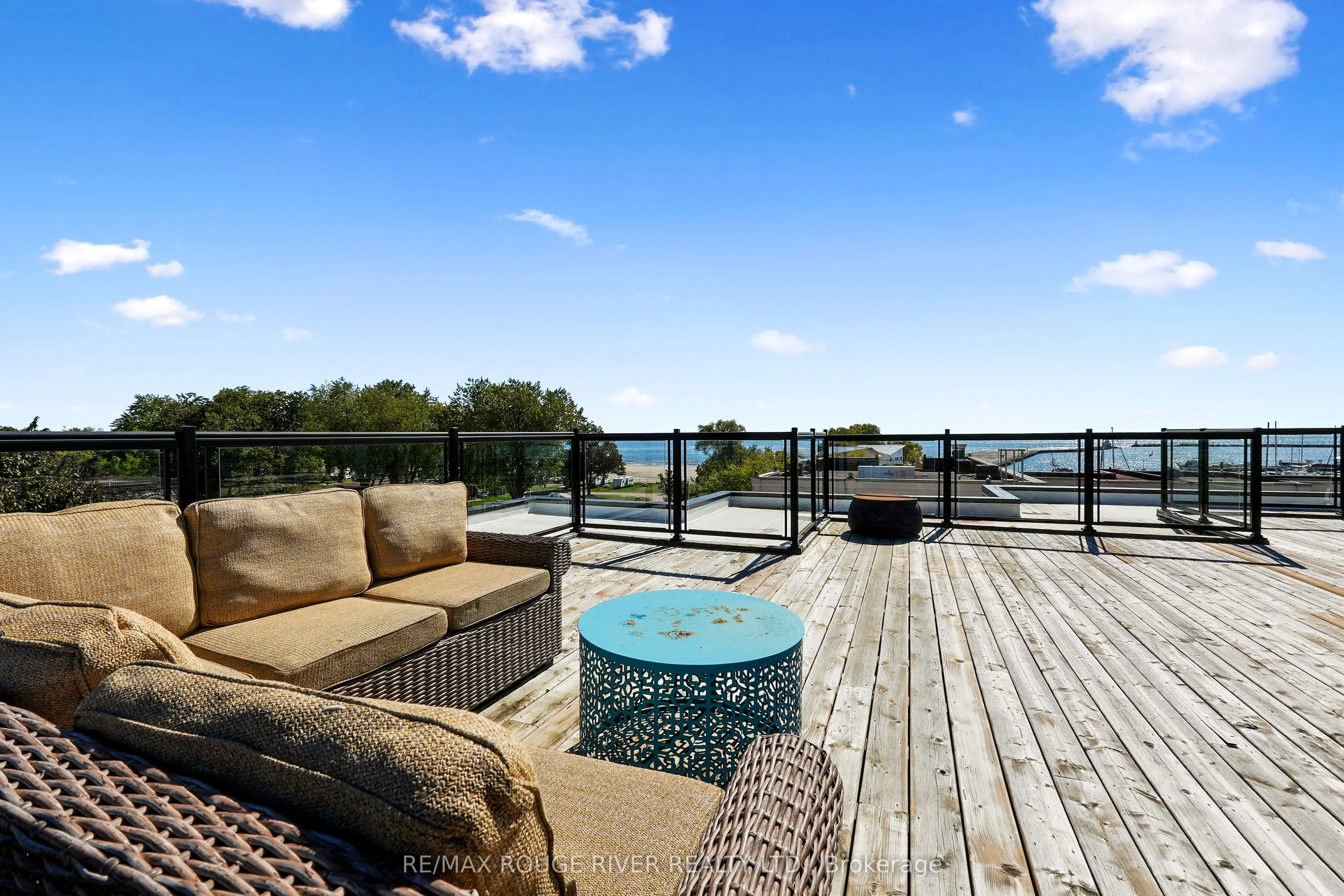 169 Division Street, #301