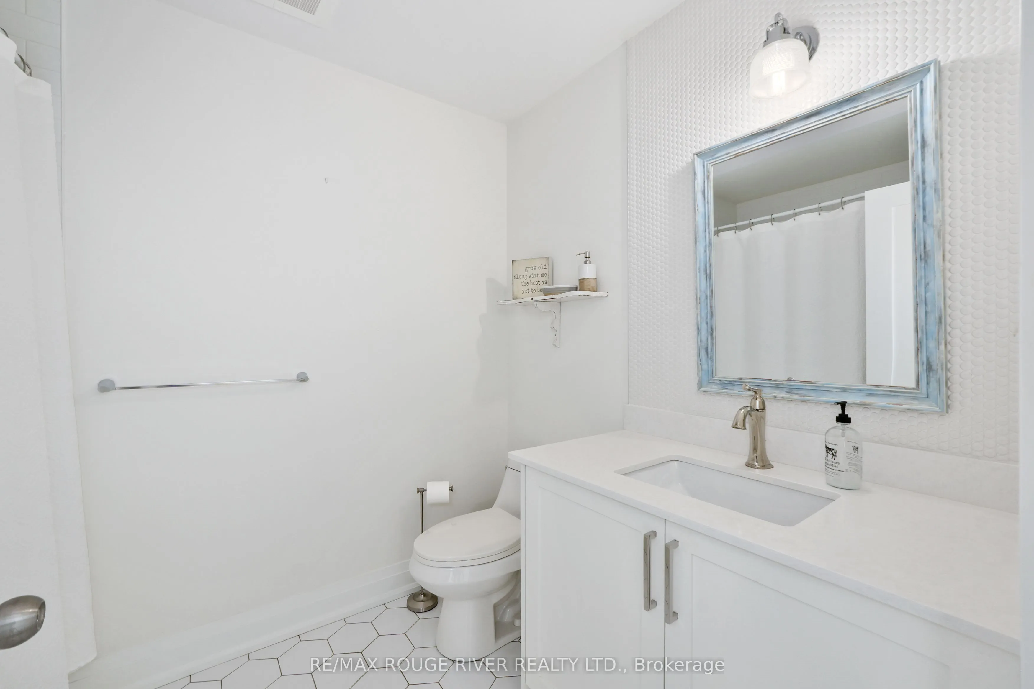 169 Division Street, #301