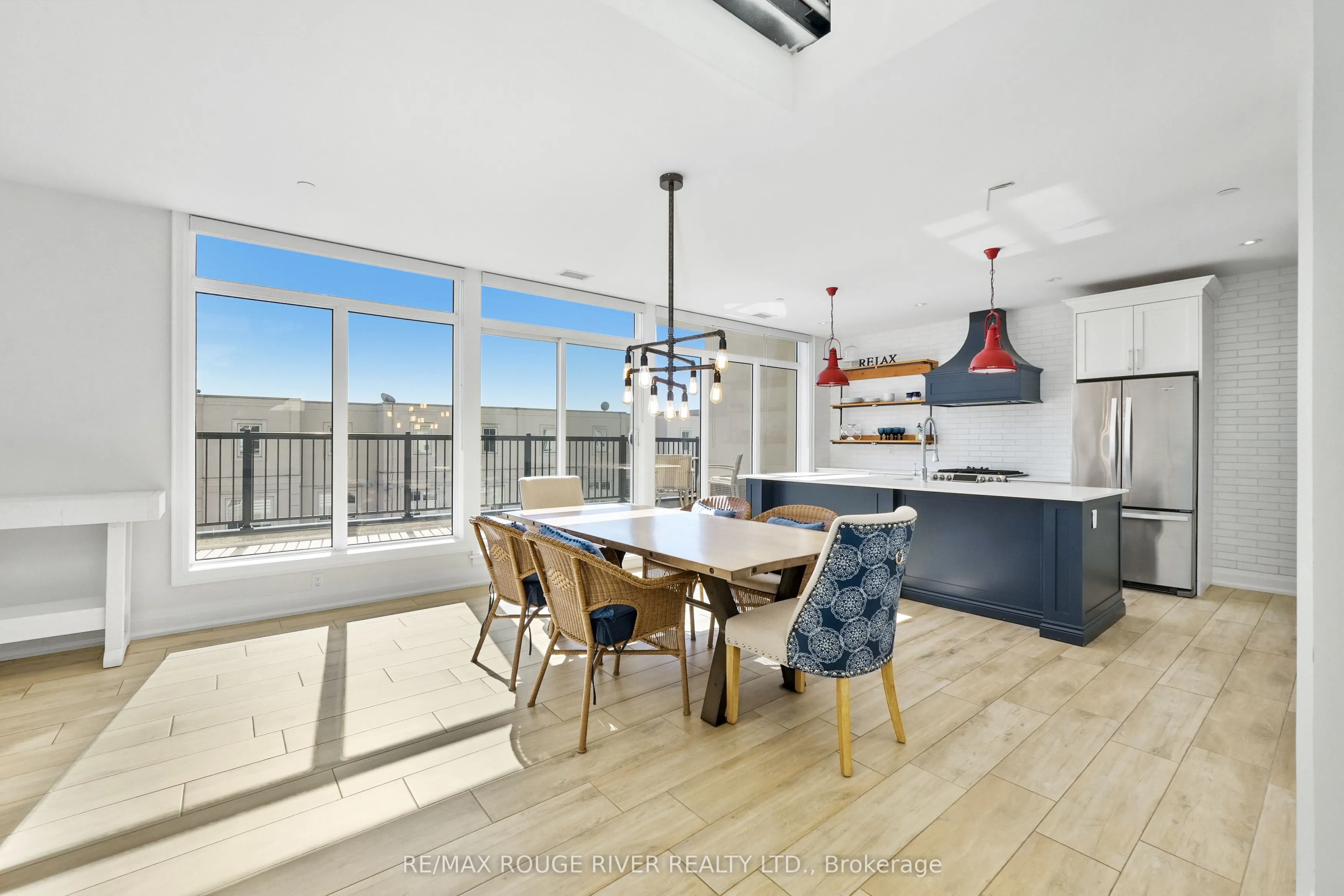 169 Division Street, #301