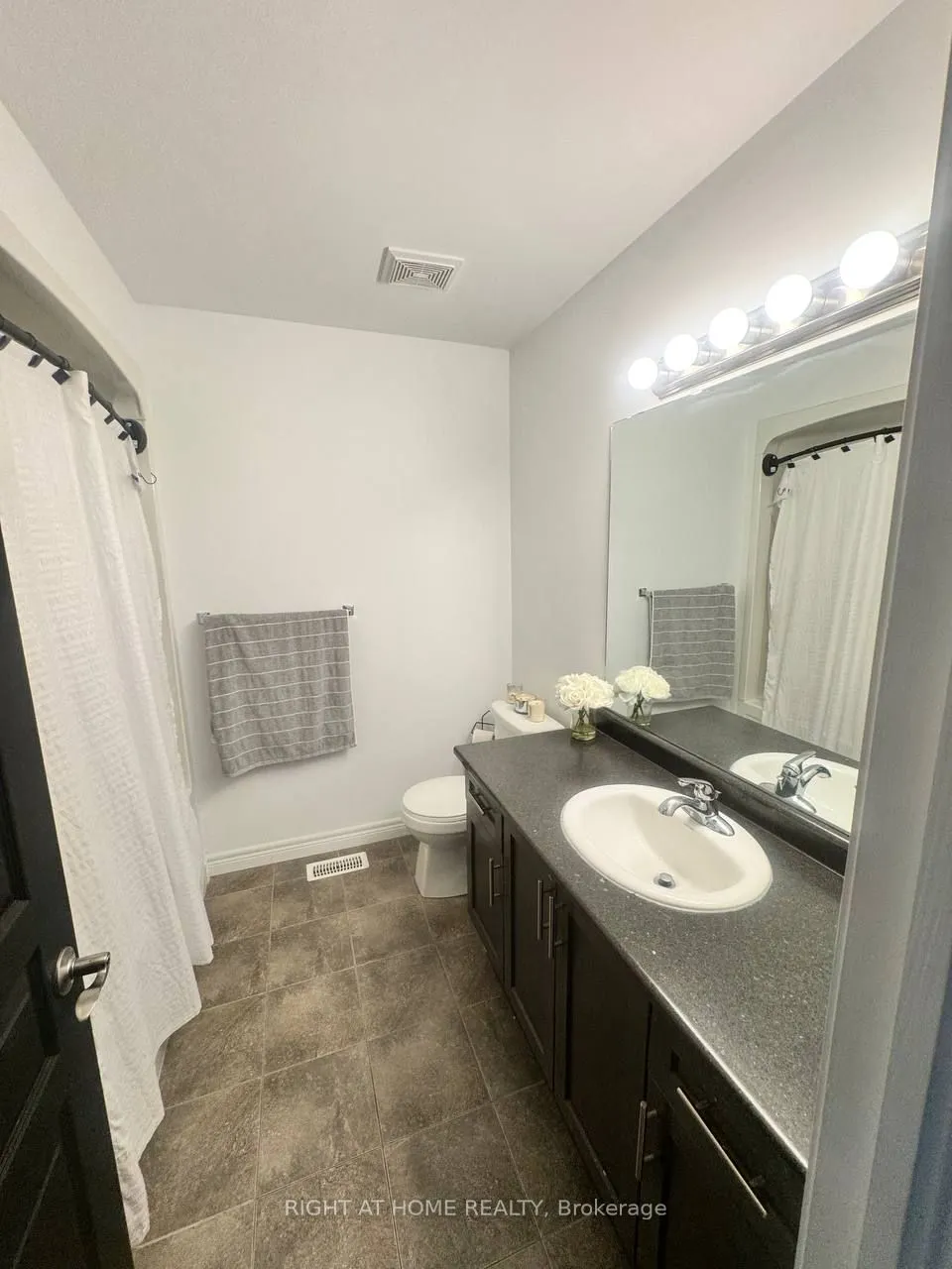 38 Bloom Crescent