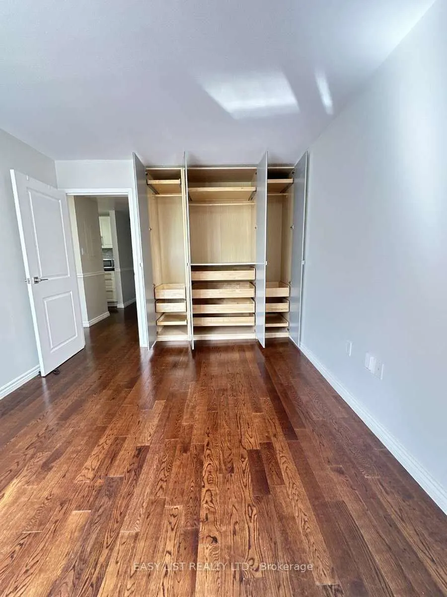 1177 Belanger Avenue, #305