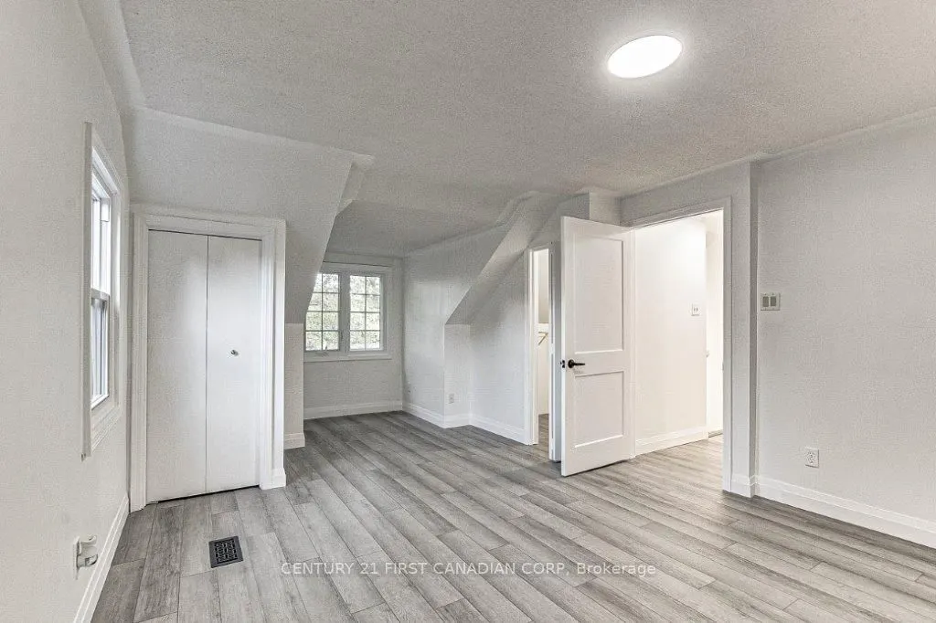 347 Thiel Street