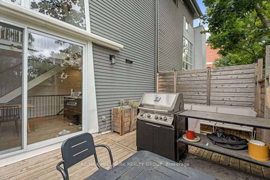 47 Ontario Street, #A