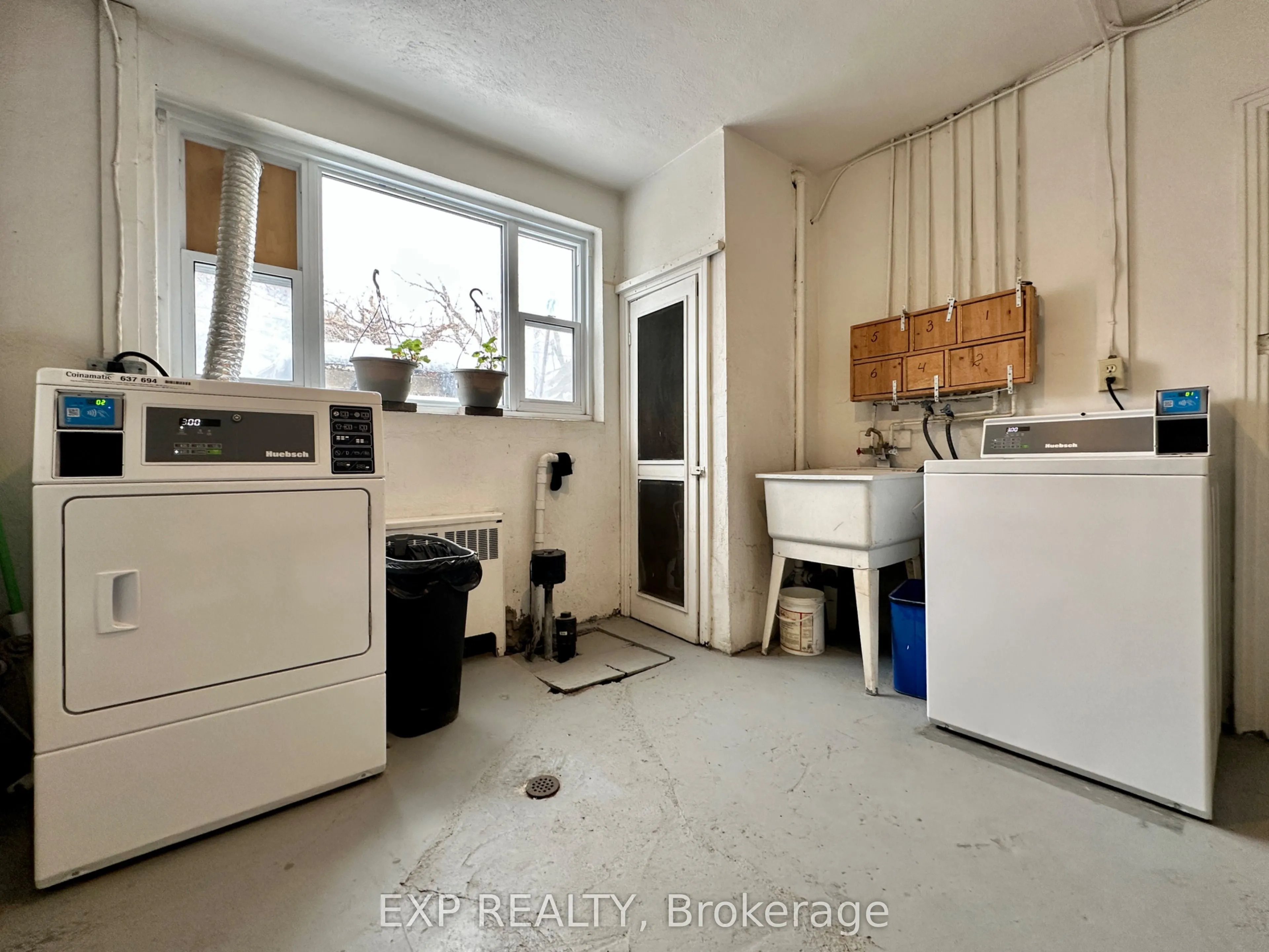 839 KIRKWOOD Avenue, #3