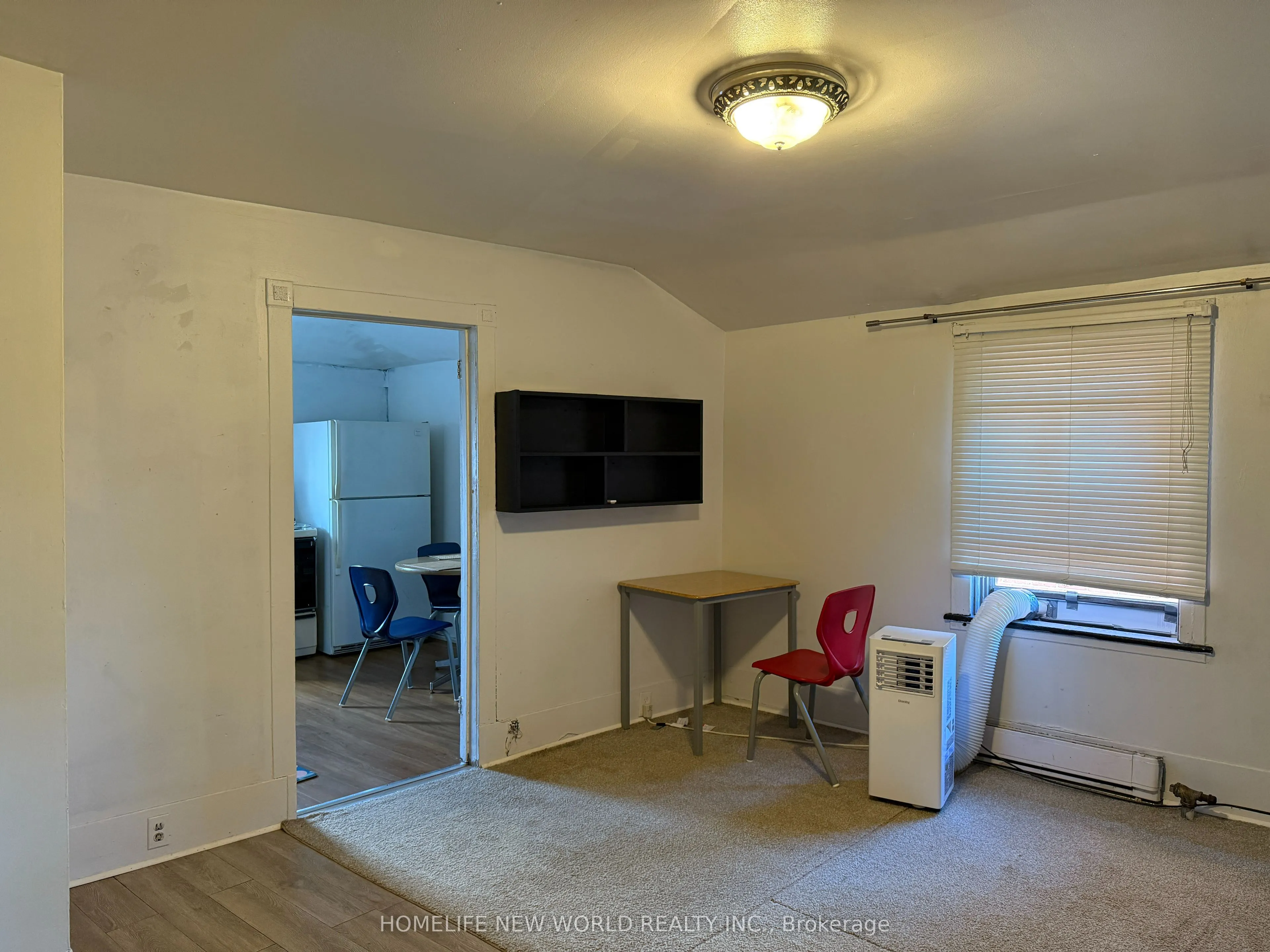 219 Hibernia Street, #Apt B