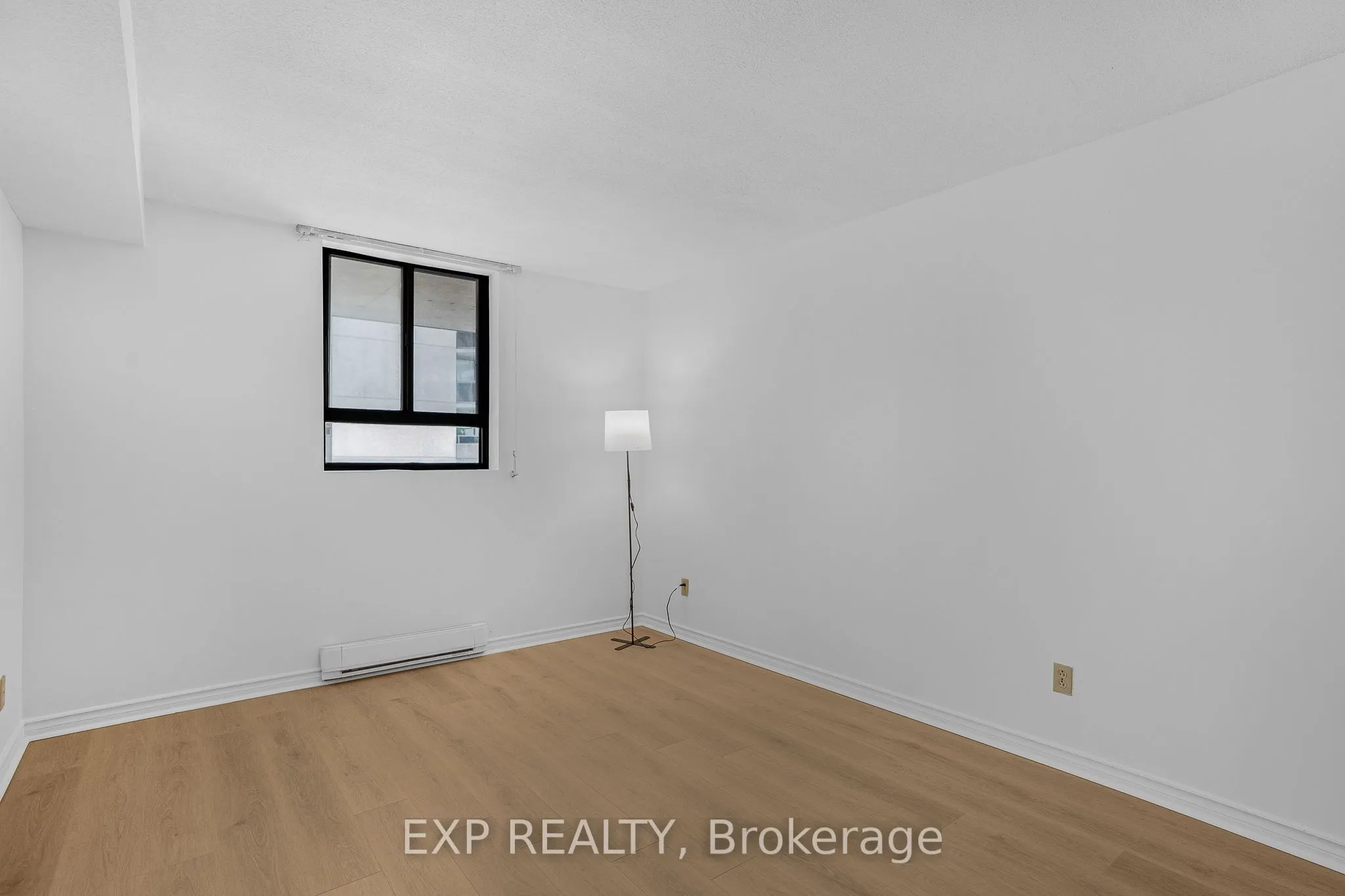 475 Laurier Avenue W, #204