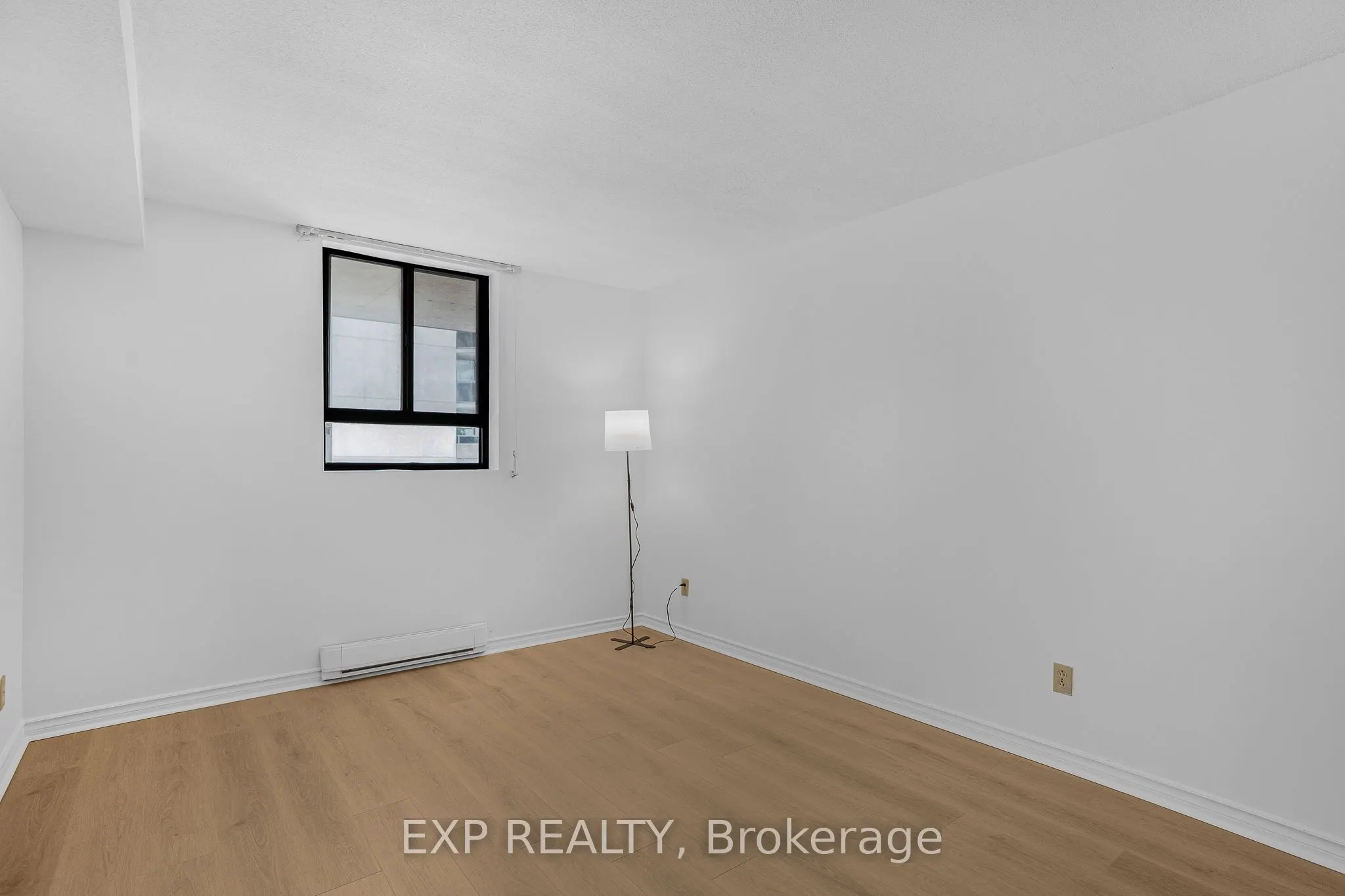 475 Laurier Avenue W, #204
