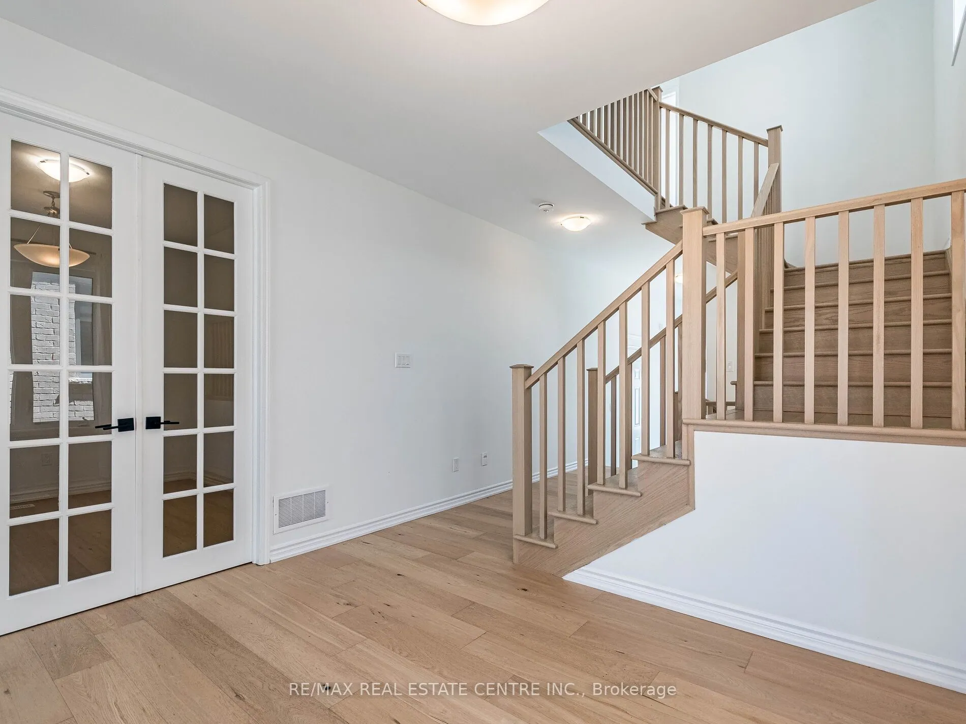 71 Routley Street