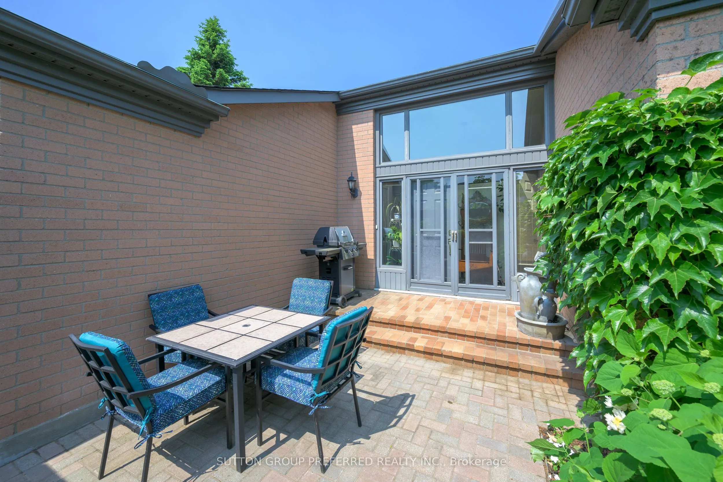 50 Fiddlers Green Road, #51