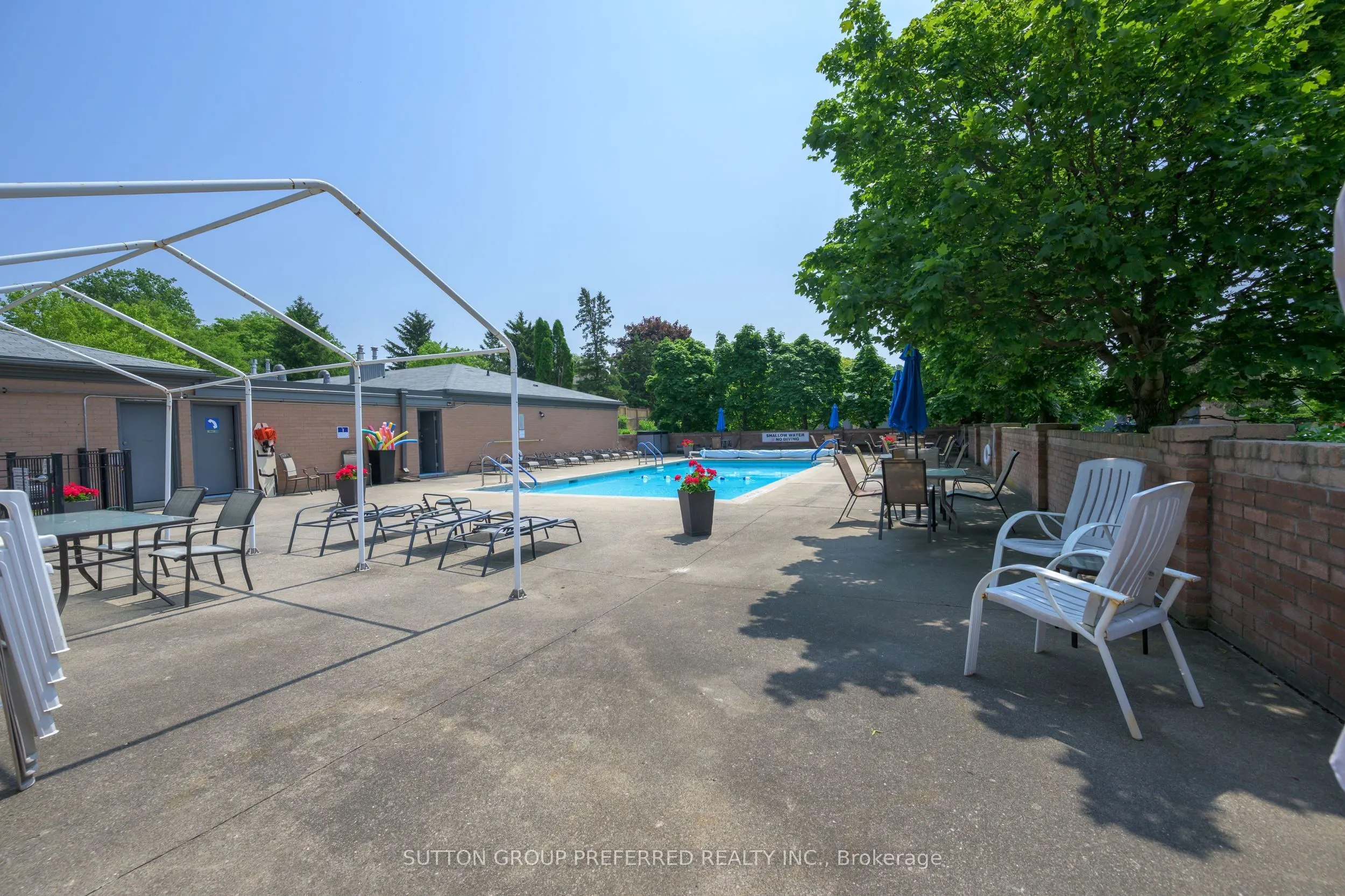 50 Fiddlers Green Road, #51