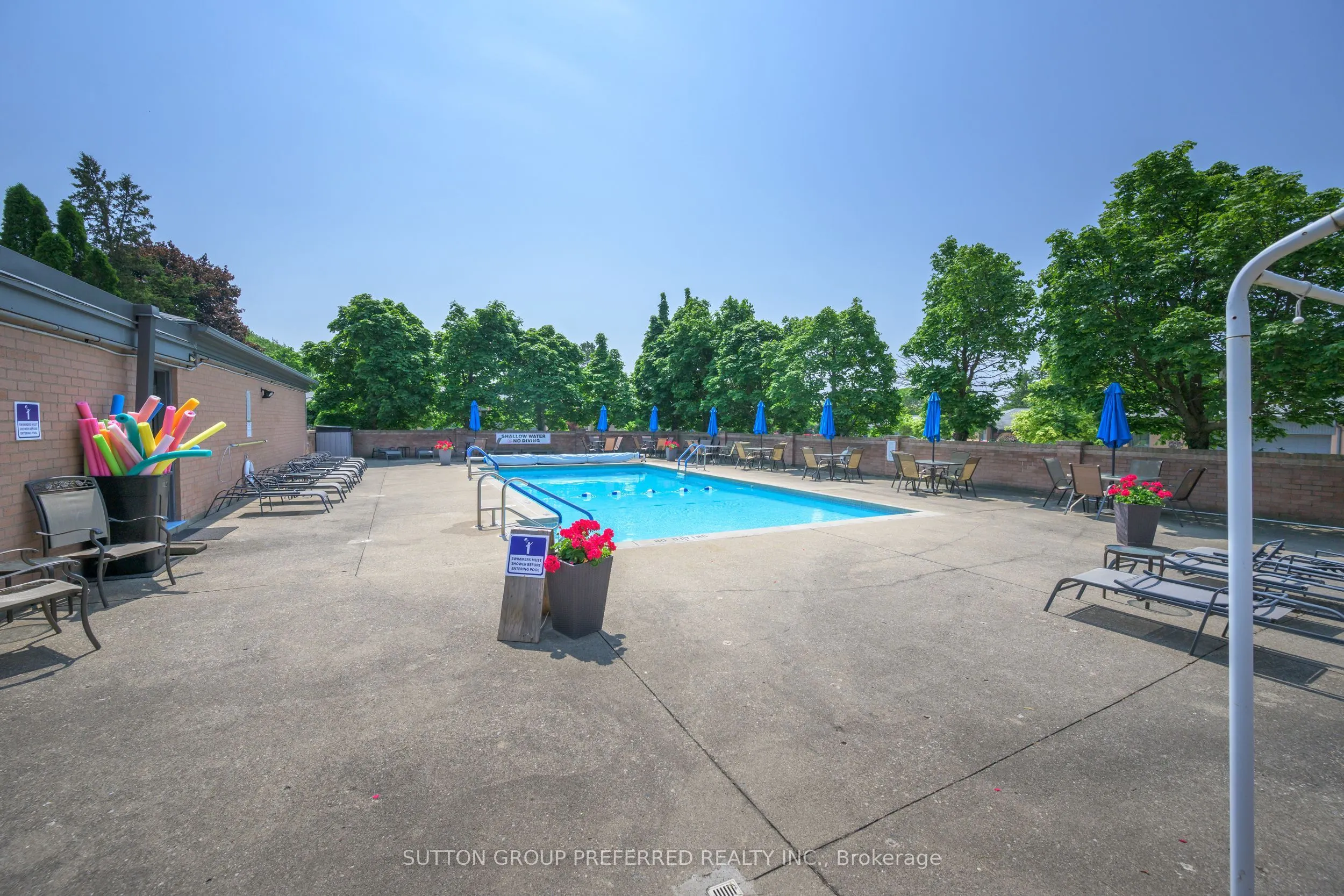 50 Fiddlers Green Road, #51