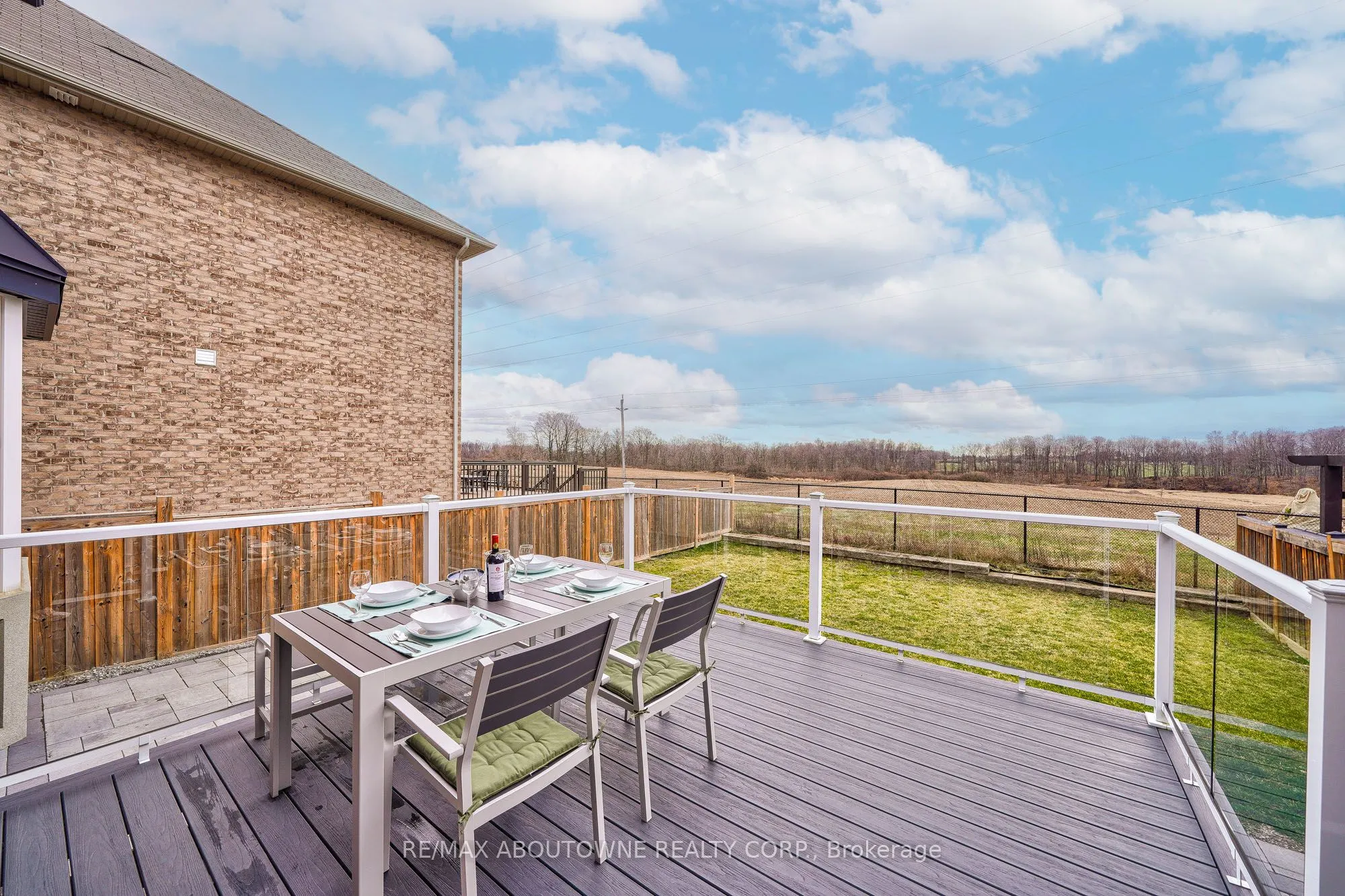 195 Greti Drive, #Upper