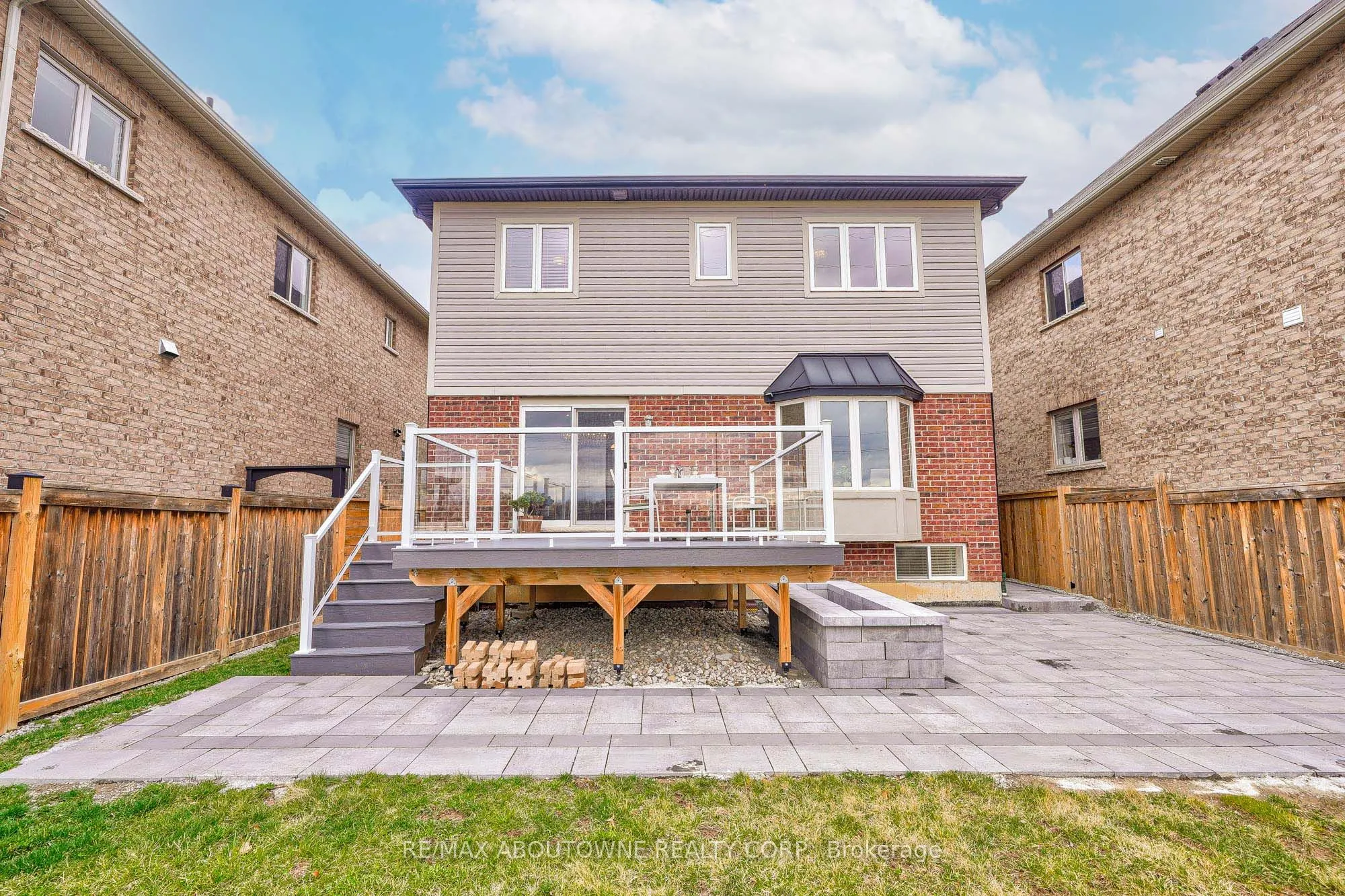 195 Greti Drive, #Upper