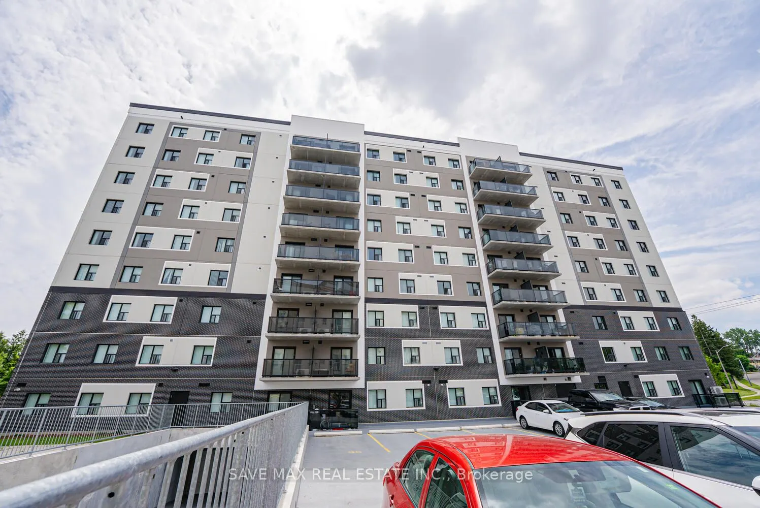 595 Strasburg Road, #208