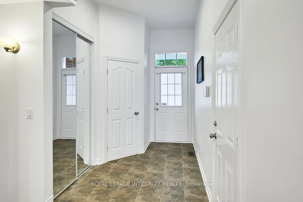 221 Badgeley Avenue