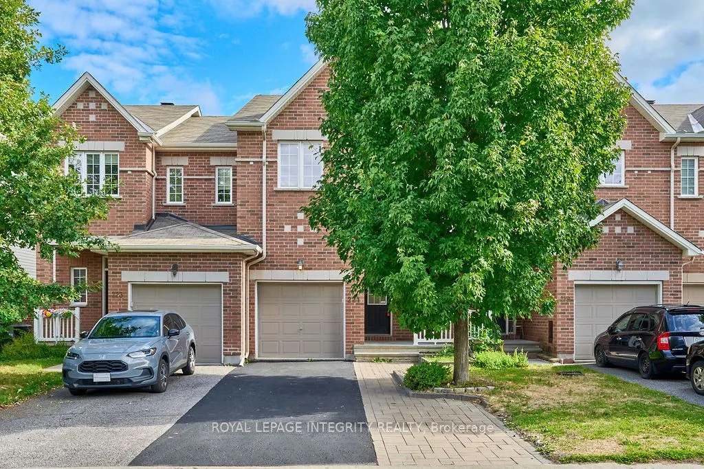 221 Badgeley Avenue