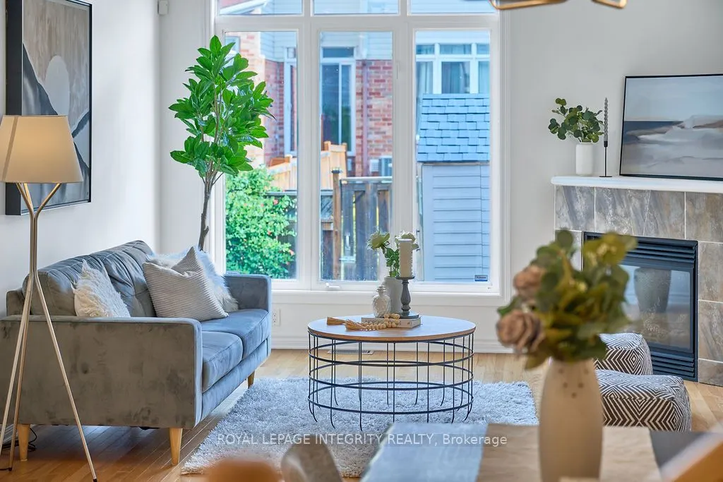 221 Badgeley Avenue