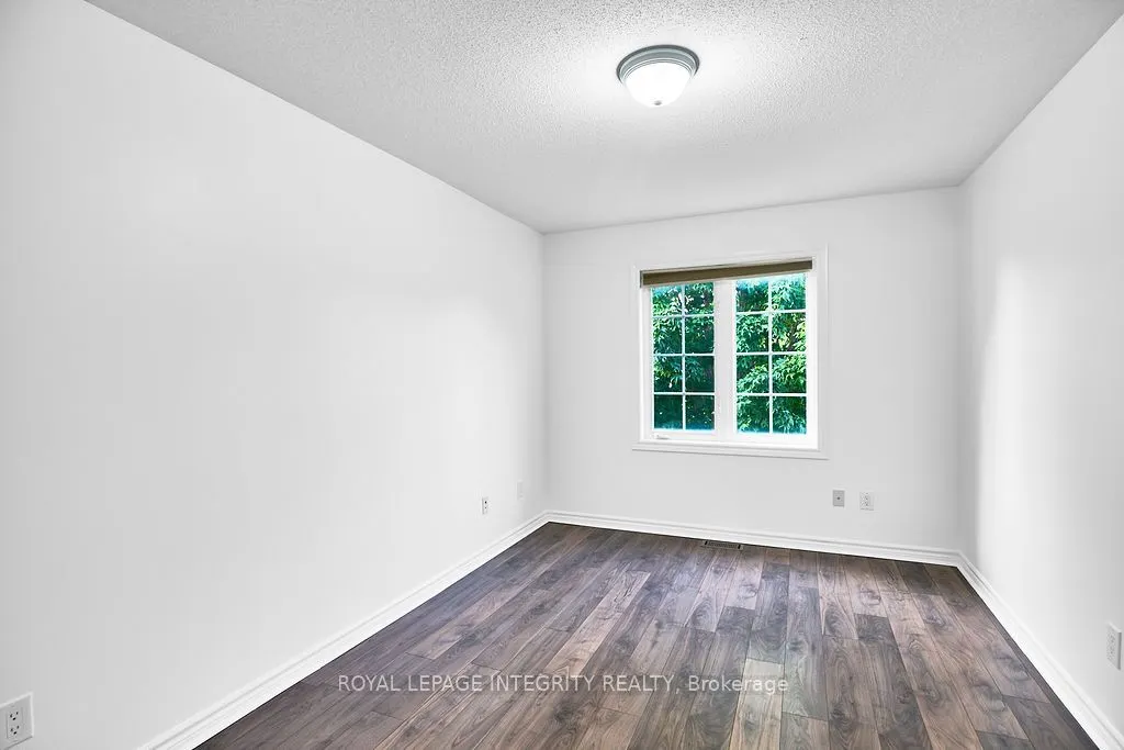 221 Badgeley Avenue
