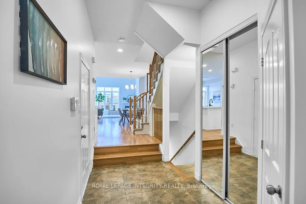 221 Badgeley Avenue