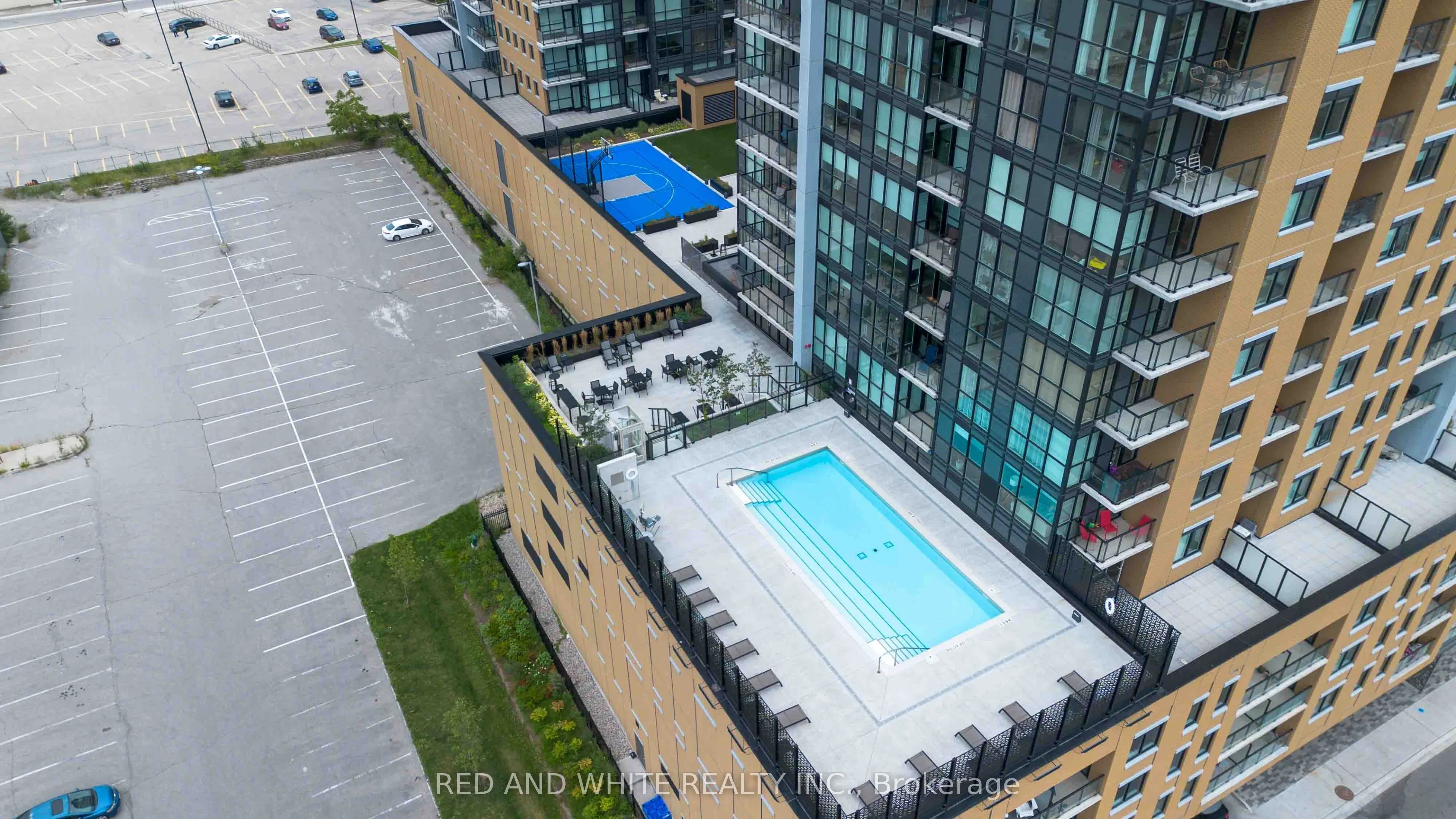 108 Garment Street, #605