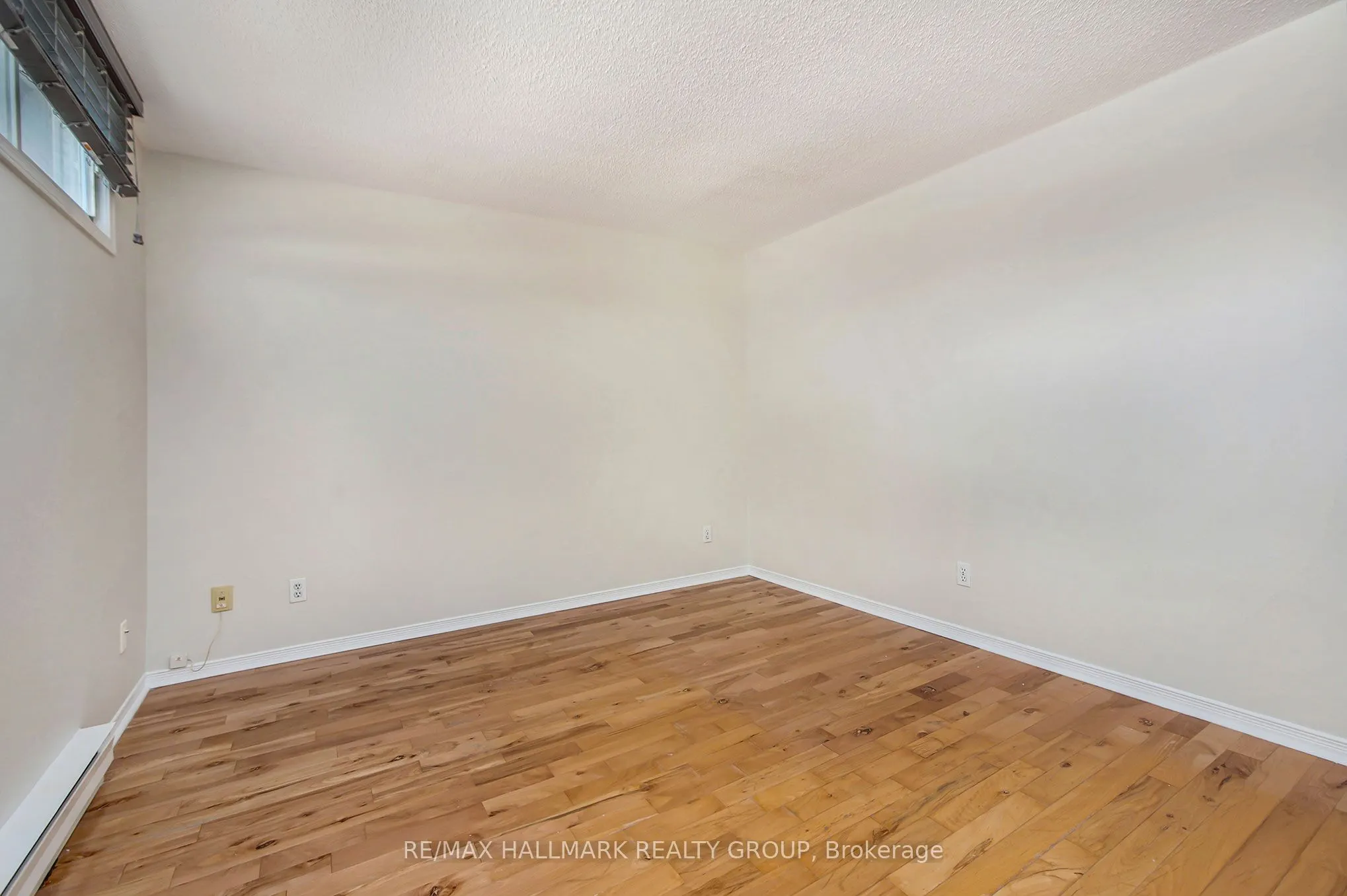 120 Royalton Private