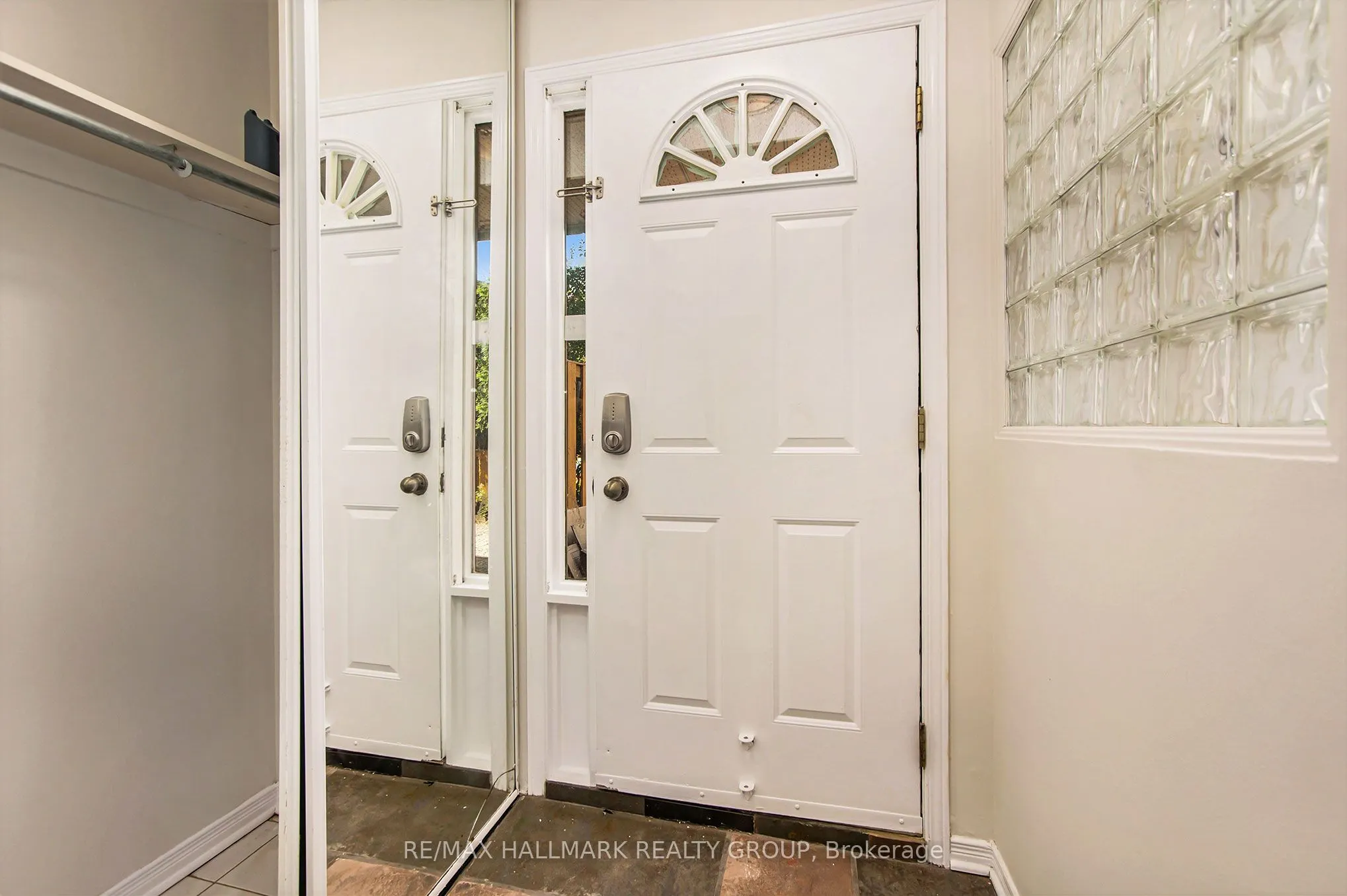 120 Royalton Private