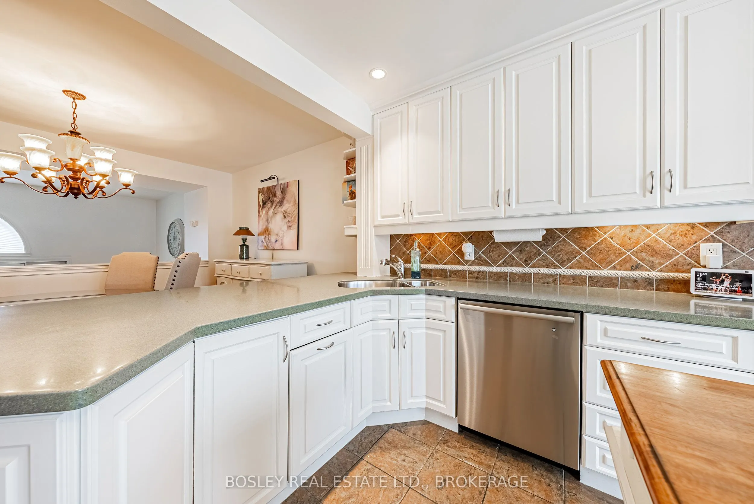 13 Lakeside Drive, #33