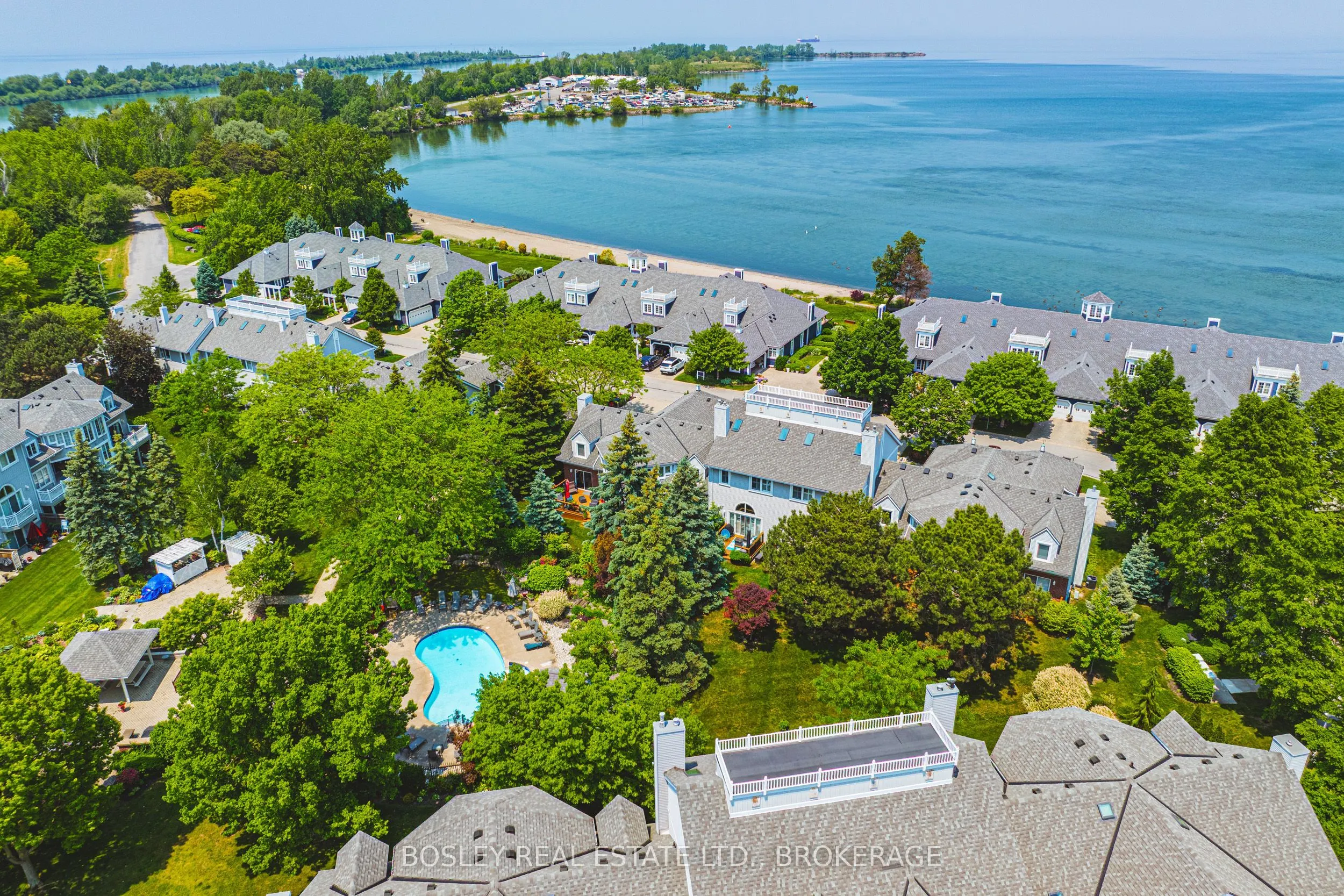 13 Lakeside Drive, #33