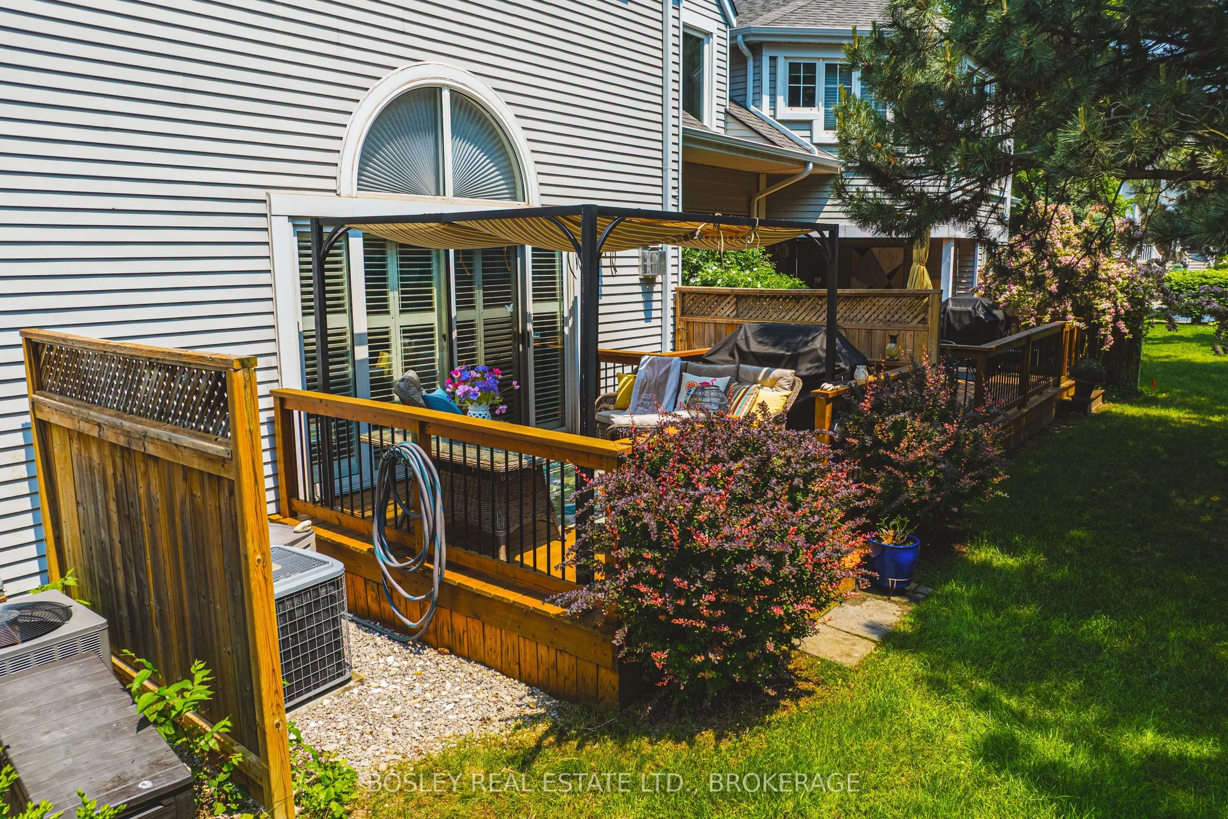 13 Lakeside Drive, #33