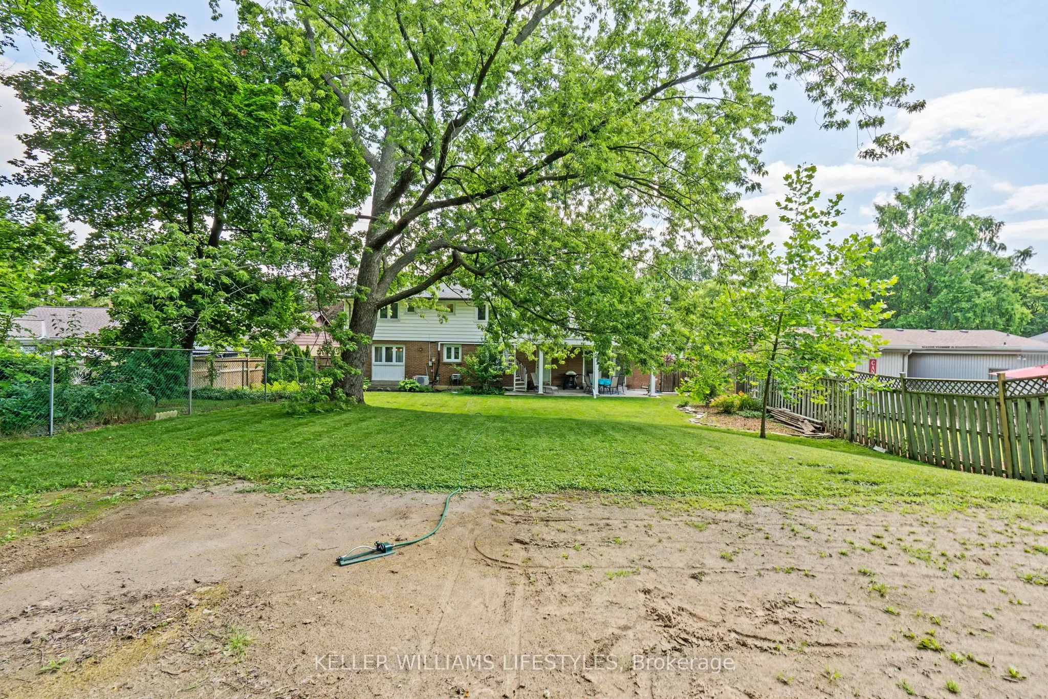 479 HUNTINGDON Drive