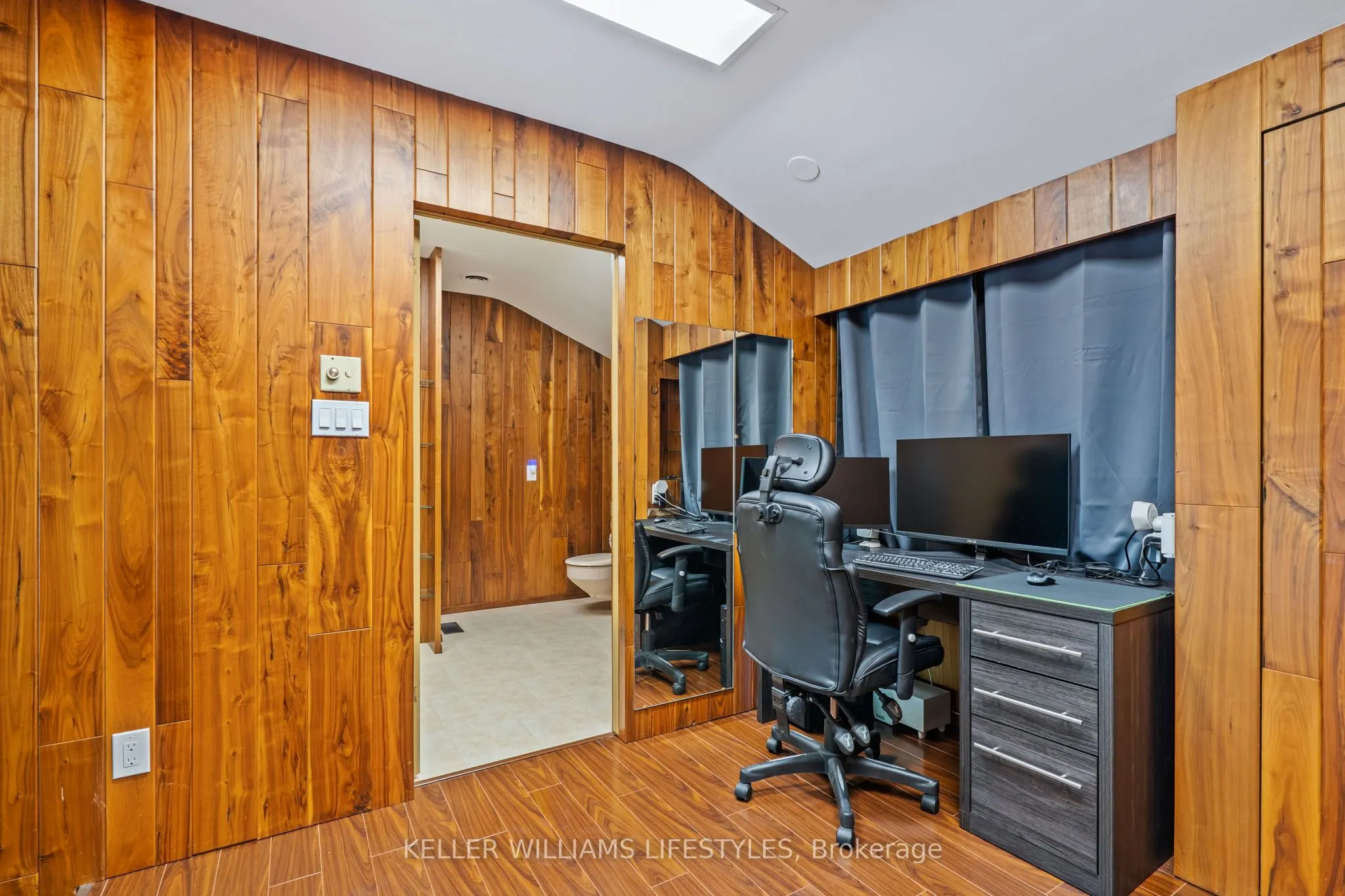 479 HUNTINGDON Drive