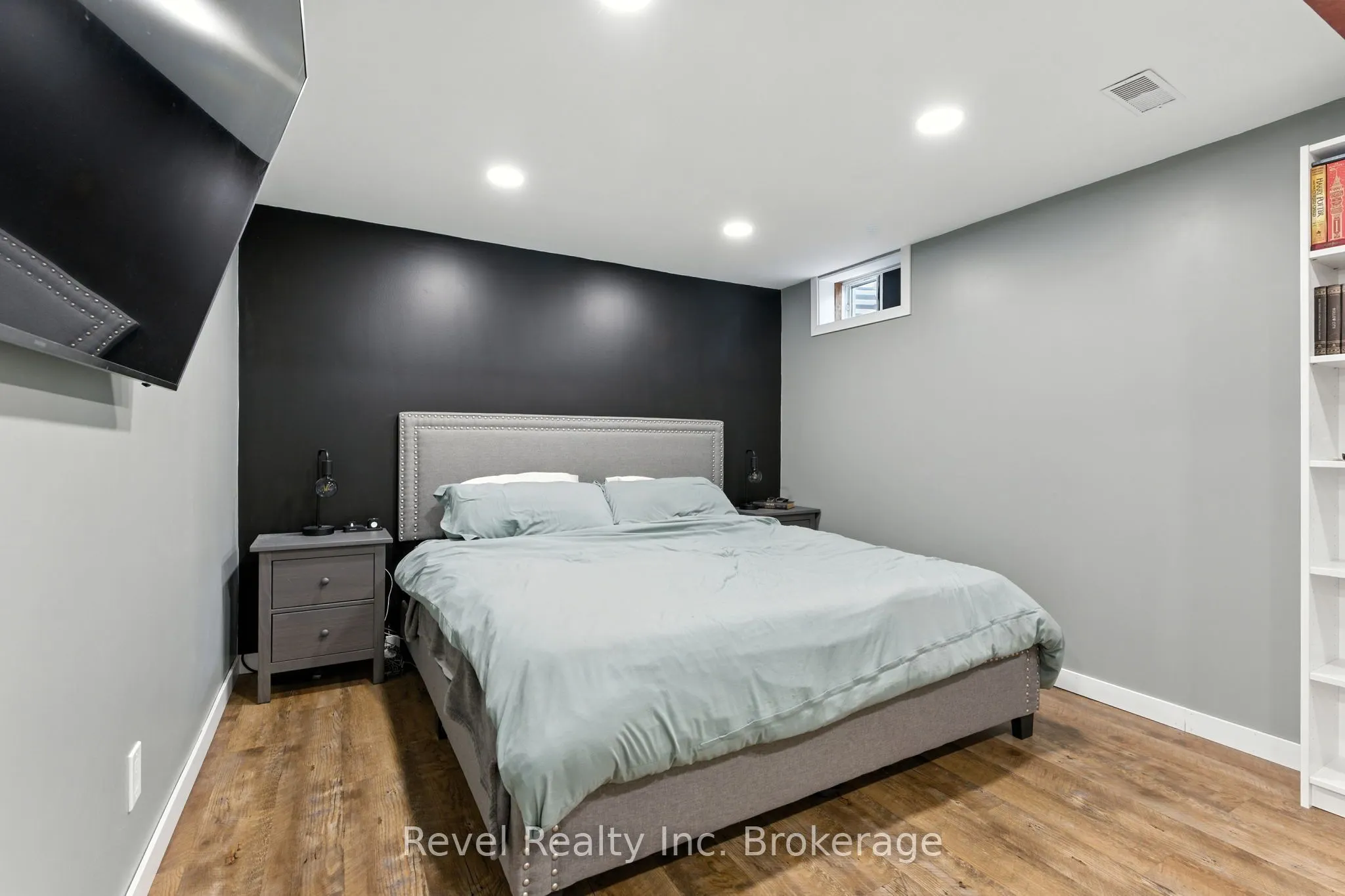 1 Conestoga Road