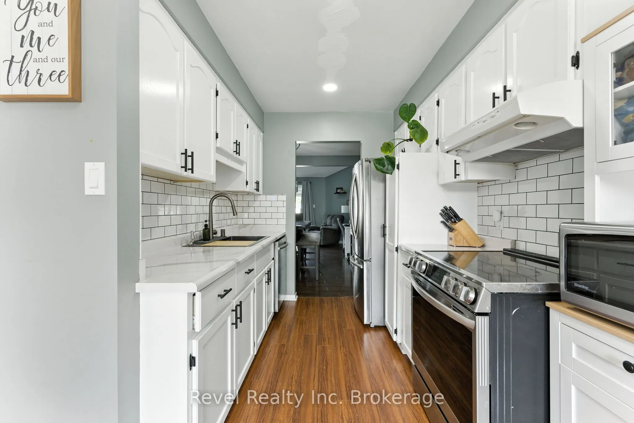 1 Conestoga Road