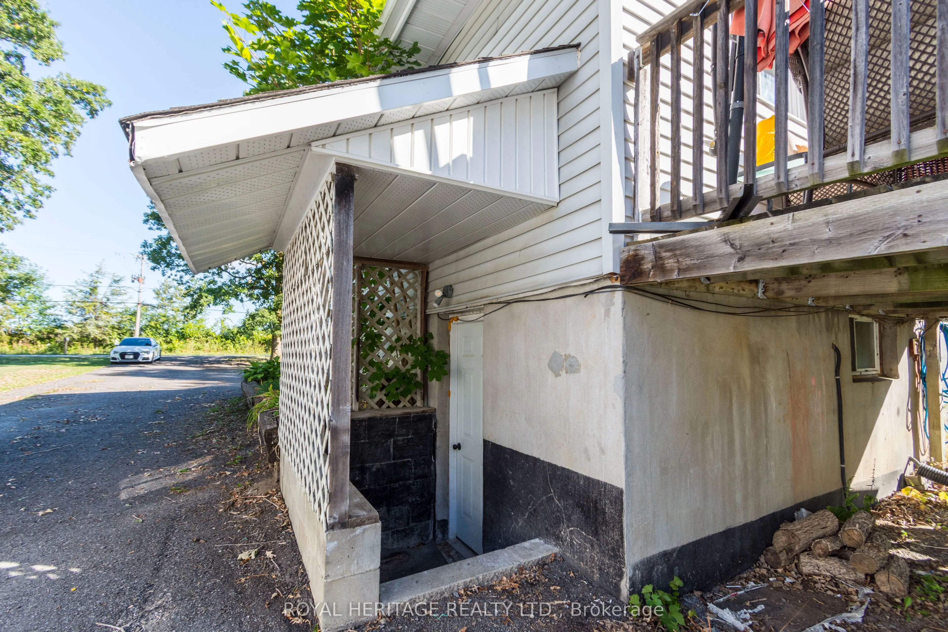 444 Lazier Road