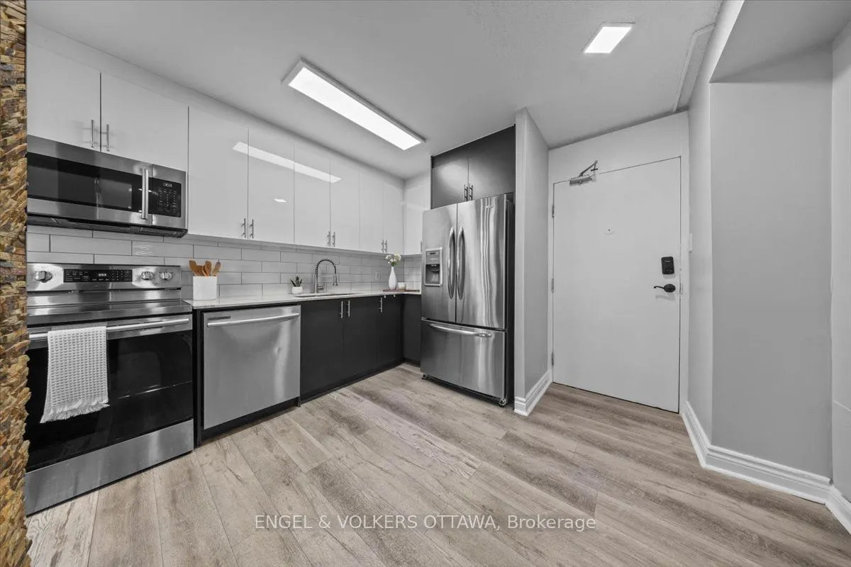 2020 Jasmine Crescent, #610