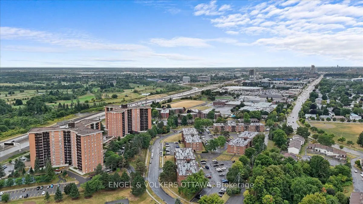 2020 Jasmine Crescent, #610